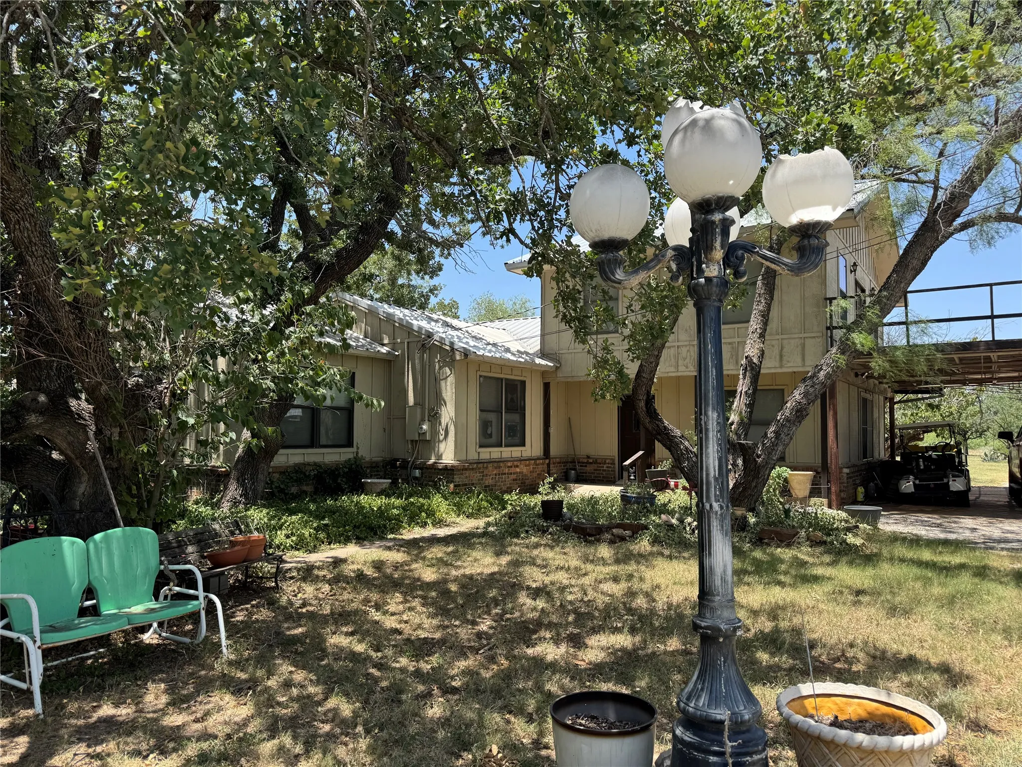 Single Family Residence For Sale in Stephens County , 2993 County Road 265, Breckenridge, Texas 76424, 3 Bedrooms, 4 Bathrooms, Garage spaces, 2,624 Sqft, built in 1966, Price $340,000, mls#21318980, Real Estate Agent in Breckenridge, Homes For Sale in Stephens county, Homes For Sale in Breckenridge, Realtor in Breckenridge Texas, Real Estate Brokerage Independent Realty Texas, Luminita Cordes Realtor