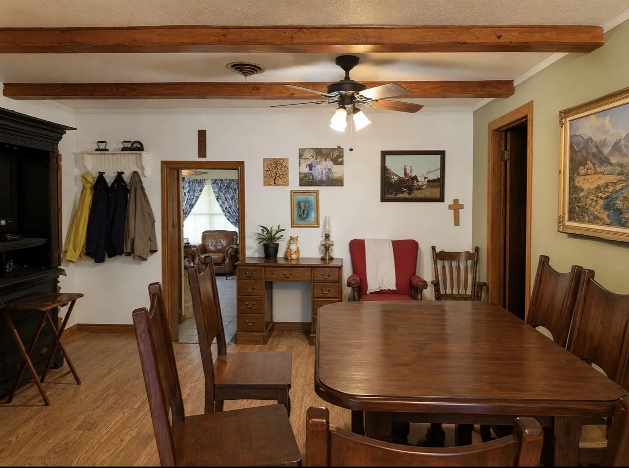 Single Family Residence For Sale in Stephens County , 2993 County Road 265, Breckenridge, Texas 76424, 3 Bedrooms, 4 Bathrooms, Garage spaces, 2,624 Sqft, built in 1966, Price $340,000, mls#21318980, Real Estate Agent in Breckenridge, Homes For Sale in Stephens county, Homes For Sale in Breckenridge, Realtor in Breckenridge Texas, Real Estate Brokerage Independent Realty Texas, Luminita Cordes Realtor