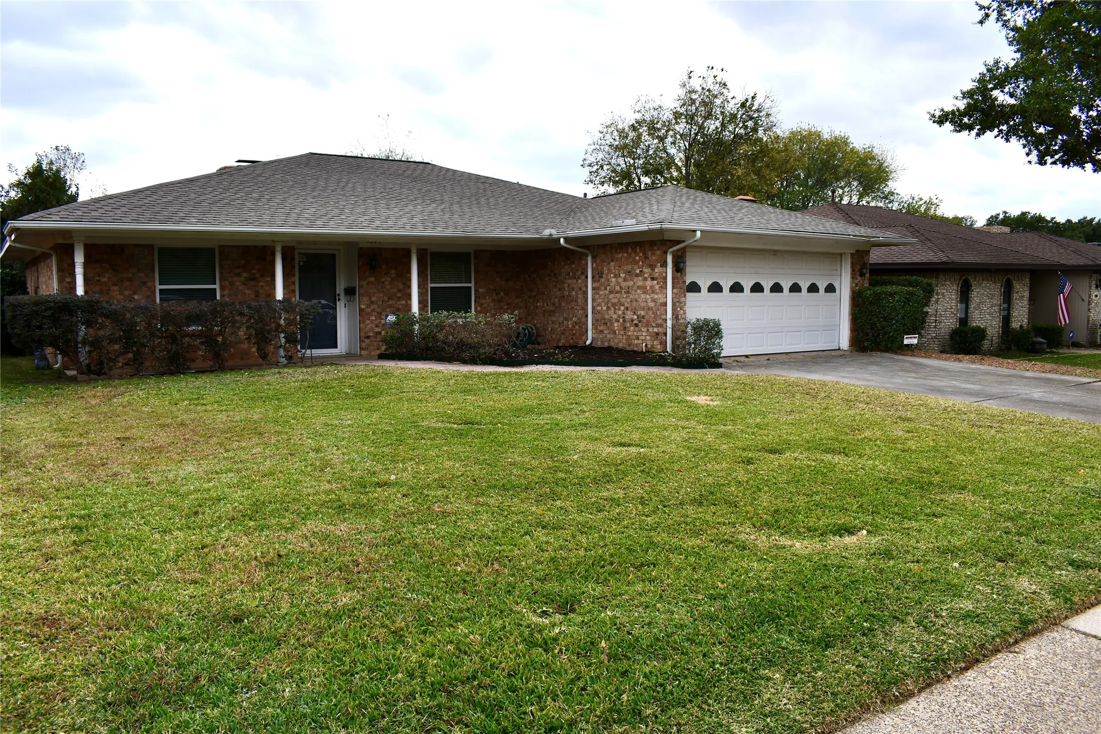 Single Family Residence For Rent in Dallas County , 1204 Jeffery Trail, Irving, Texas 75062, 4 Bedroom, 2 Bathroom, 2 Garage spaces, 1,840 Sqft, built in 2021, mls#21319309, Real Estate Agent in Irving, Homes For Rent in Dallas county, Homes For Rent in Irving, Realtor in Irving Texas, Real Estate Brokerage Independent Realty Texas, Luminita Cordes Realtor
