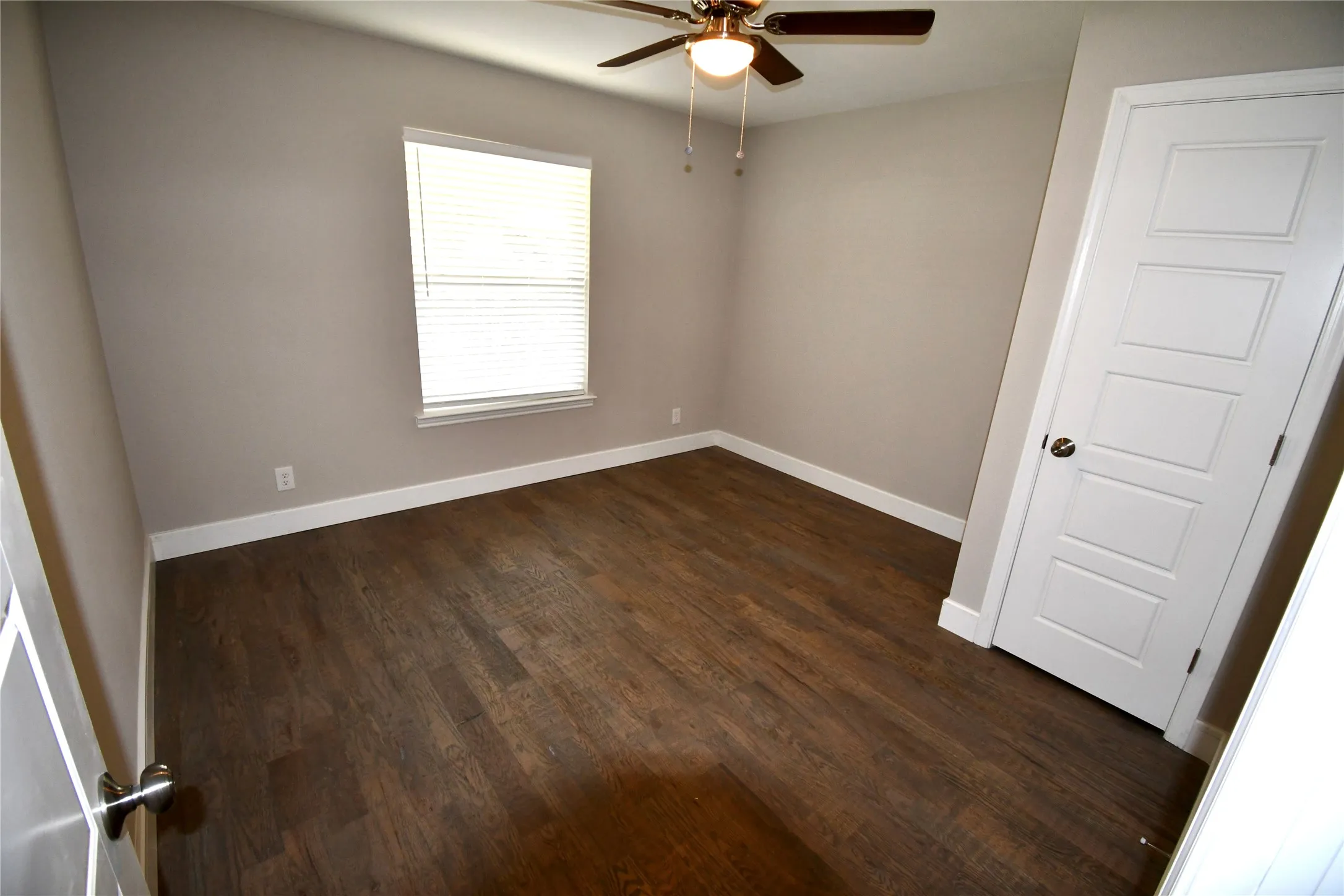 Single Family Residence For Rent in Dallas County , 1204 Jeffery Trail, Irving, Texas 75062, 4 Bedroom, 2 Bathroom, 2 Garage spaces, 1,840 Sqft, built in 2021, mls#21319309, Real Estate Agent in Irving, Homes For Rent in Dallas county, Homes For Rent in Irving, Realtor in Irving Texas, Real Estate Brokerage Independent Realty Texas, Luminita Cordes Realtor