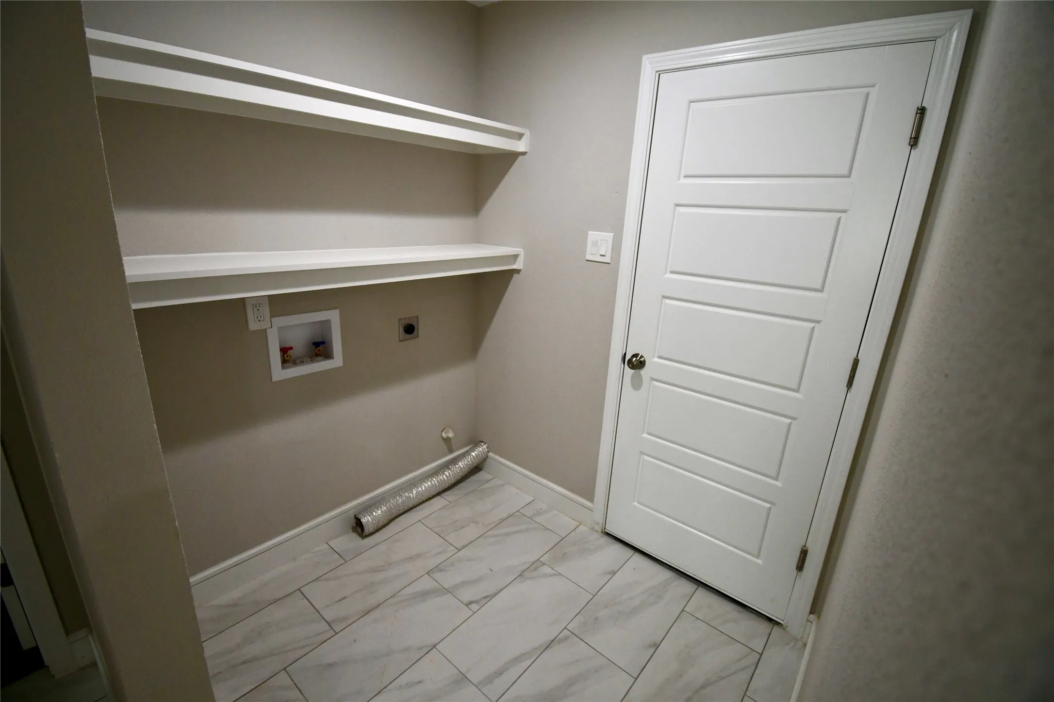 Single Family Residence For Rent in Dallas County , 1204 Jeffery Trail, Irving, Texas 75062, 4 Bedroom, 2 Bathroom, 2 Garage spaces, 1,840 Sqft, built in 2021, mls#21319309, Real Estate Agent in Irving, Homes For Rent in Dallas county, Homes For Rent in Irving, Realtor in Irving Texas, Real Estate Brokerage Independent Realty Texas, Luminita Cordes Realtor