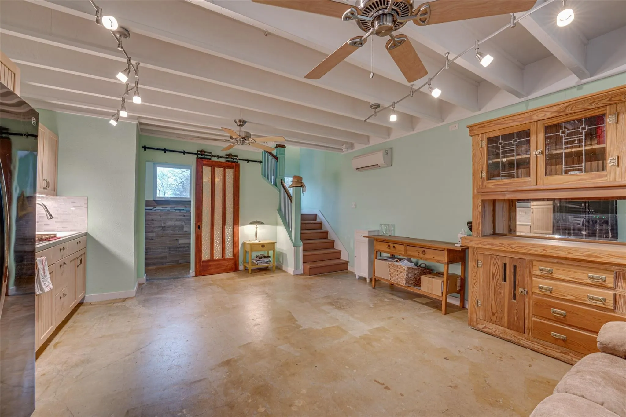Apartment For Sale in Collin County , 1002 S Main Street, Farmersville, Texas 75442, 1 Bedroom, 1 Bathroom, Garage spaces, 746 Sqft, built in 2015, Price $325,000, mls#21319304, Real Estate Agent in Farmersville, Homes For Sale in Collin county, Homes For Sale in Farmersville, Realtor in Farmersville Texas, Real Estate Brokerage Independent Realty Texas, Luminita Cordes Realtor