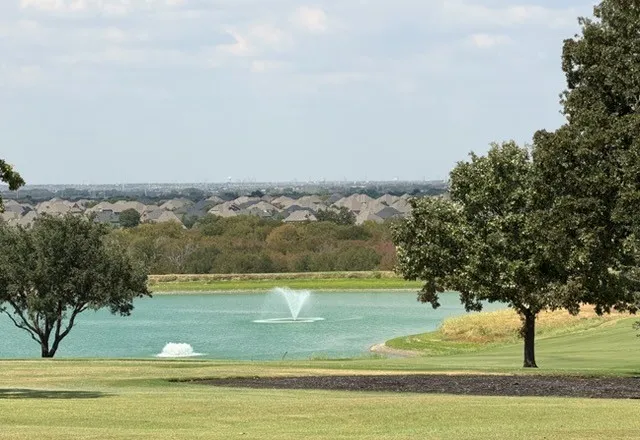 Single Family Residence For Sale in Denton County , 29 Creekmere Drive, Trophy Club, Texas 76262, 4 Bedroom, 4 Bathroom, 2 Garage spaces, 3,192 Sqft, built in 1985, mls#21317329, Real Estate Agent in Trophy Club, Homes For Sale in Denton county, Homes For Sale in Trophy Club, Realtor in Trophy Club Texas, Real Estate Brokerage Independent Realty Texas, Luminita Cordes Realtor