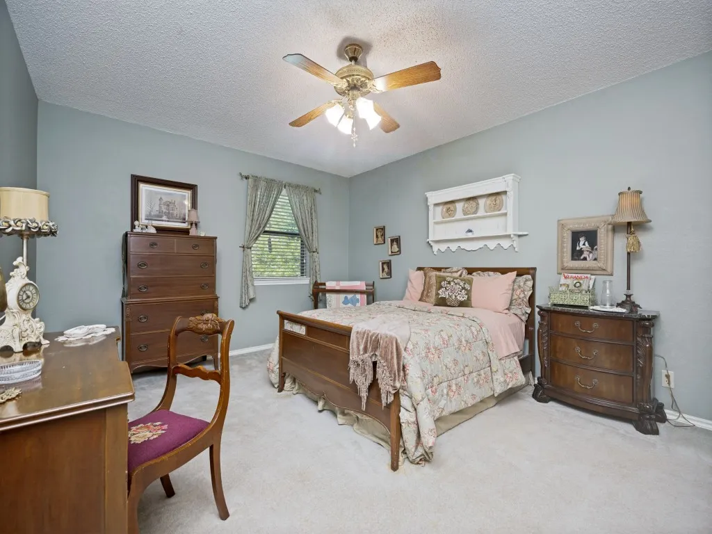 Single Family Residence For Sale in Denton County , 29 Creekmere Drive, Trophy Club, Texas 76262, 4 Bedroom, 4 Bathroom, 2 Garage spaces, 3,192 Sqft, built in 1985, mls#21317329, Real Estate Agent in Trophy Club, Homes For Sale in Denton county, Homes For Sale in Trophy Club, Realtor in Trophy Club Texas, Real Estate Brokerage Independent Realty Texas, Luminita Cordes Realtor