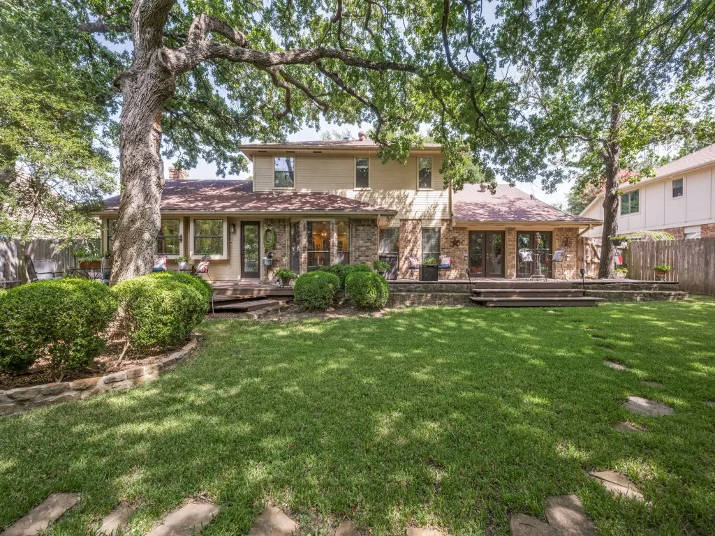 Single Family Residence For Sale in Denton County , 29 Creekmere Drive, Trophy Club, Texas 76262, 4 Bedroom, 4 Bathroom, 2 Garage spaces, 3,192 Sqft, built in 1985, mls#21317329, Real Estate Agent in Trophy Club, Homes For Sale in Denton county, Homes For Sale in Trophy Club, Realtor in Trophy Club Texas, Real Estate Brokerage Independent Realty Texas, Luminita Cordes Realtor
