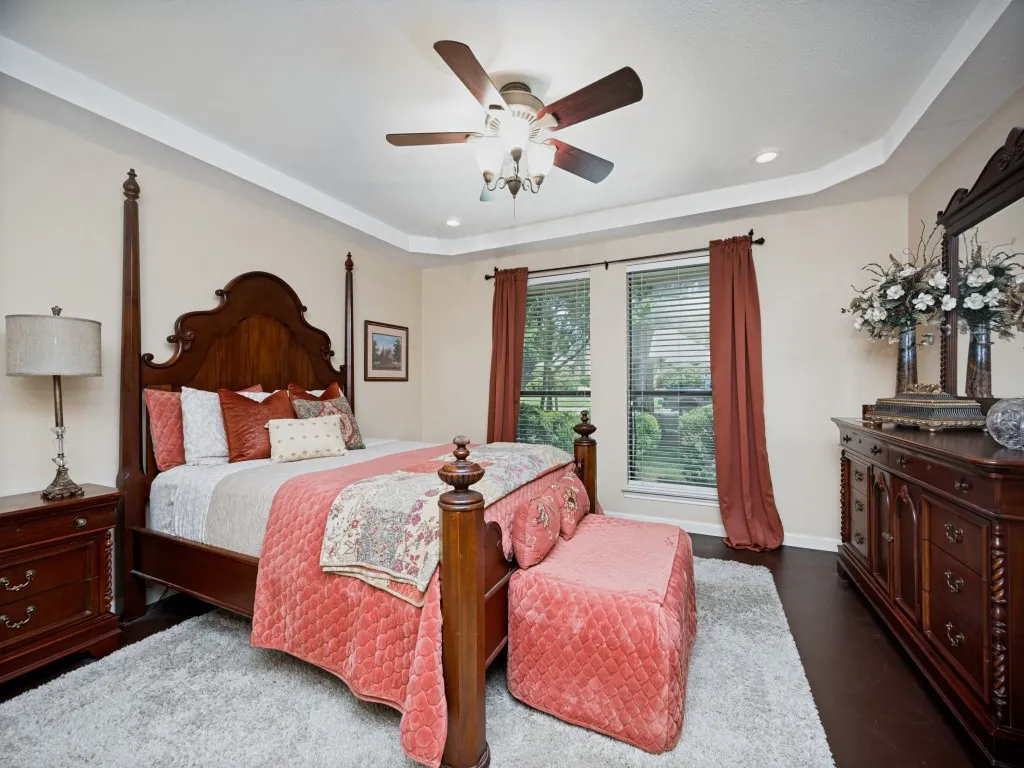 Single Family Residence For Sale in Denton County , 29 Creekmere Drive, Trophy Club, Texas 76262, 4 Bedroom, 4 Bathroom, 2 Garage spaces, 3,192 Sqft, built in 1985, mls#21317329, Real Estate Agent in Trophy Club, Homes For Sale in Denton county, Homes For Sale in Trophy Club, Realtor in Trophy Club Texas, Real Estate Brokerage Independent Realty Texas, Luminita Cordes Realtor