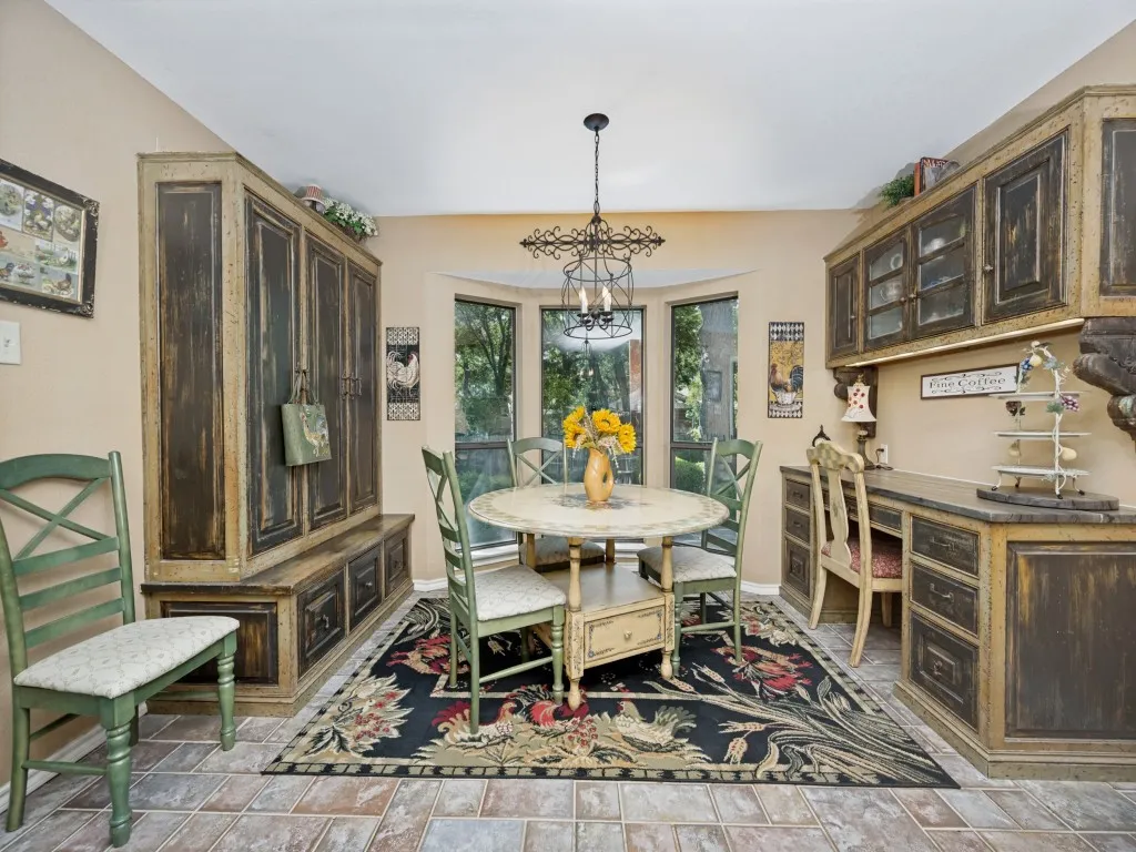 Single Family Residence For Sale in Denton County , 29 Creekmere Drive, Trophy Club, Texas 76262, 4 Bedroom, 4 Bathroom, 2 Garage spaces, 3,192 Sqft, built in 1985, mls#21317329, Real Estate Agent in Trophy Club, Homes For Sale in Denton county, Homes For Sale in Trophy Club, Realtor in Trophy Club Texas, Real Estate Brokerage Independent Realty Texas, Luminita Cordes Realtor