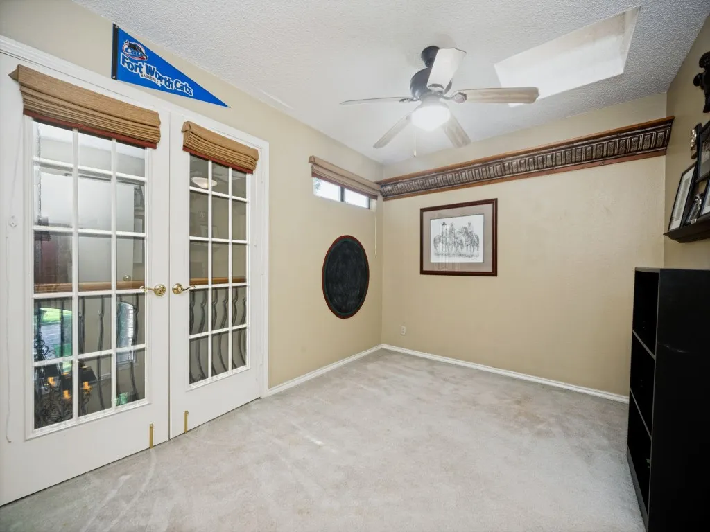 Single Family Residence For Sale in Denton County , 29 Creekmere Drive, Trophy Club, Texas 76262, 4 Bedroom, 4 Bathroom, 2 Garage spaces, 3,192 Sqft, built in 1985, mls#21317329, Real Estate Agent in Trophy Club, Homes For Sale in Denton county, Homes For Sale in Trophy Club, Realtor in Trophy Club Texas, Real Estate Brokerage Independent Realty Texas, Luminita Cordes Realtor