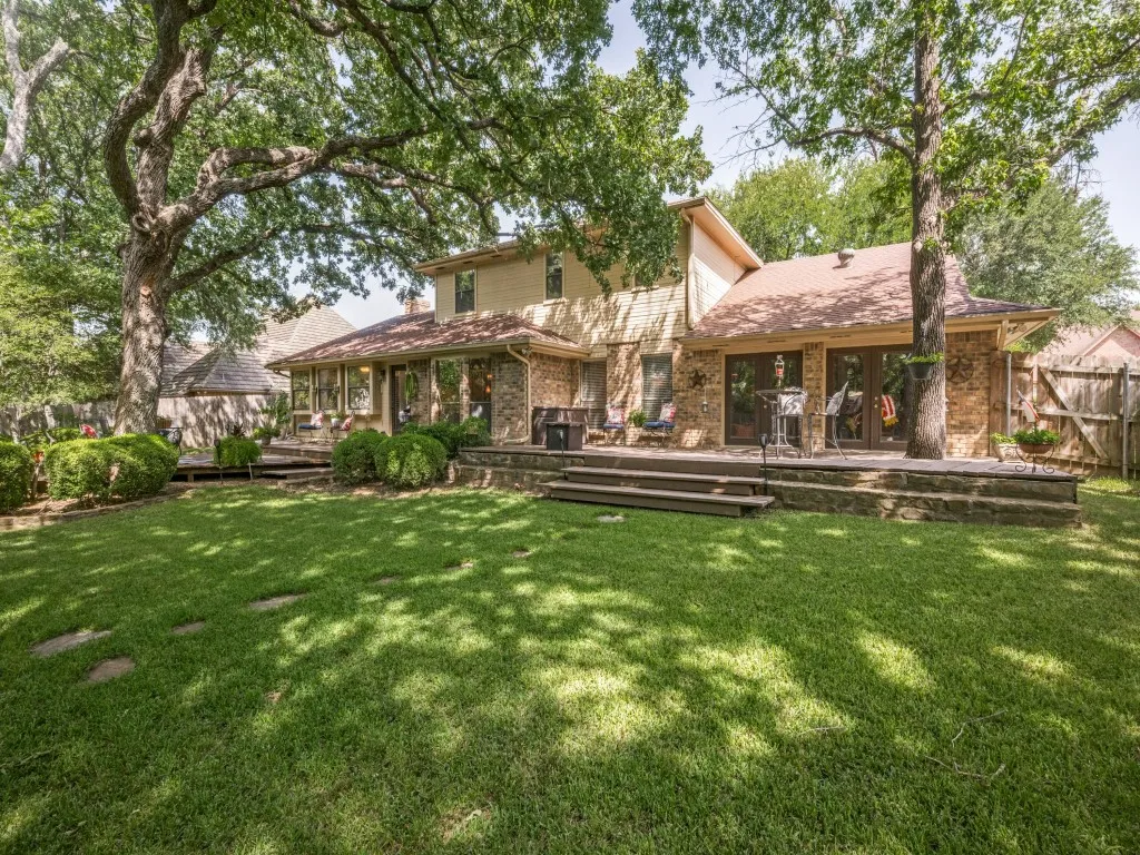 Single Family Residence For Sale in Denton County , 29 Creekmere Drive, Trophy Club, Texas 76262, 4 Bedroom, 4 Bathroom, 2 Garage spaces, 3,192 Sqft, built in 1985, mls#21317329, Real Estate Agent in Trophy Club, Homes For Sale in Denton county, Homes For Sale in Trophy Club, Realtor in Trophy Club Texas, Real Estate Brokerage Independent Realty Texas, Luminita Cordes Realtor