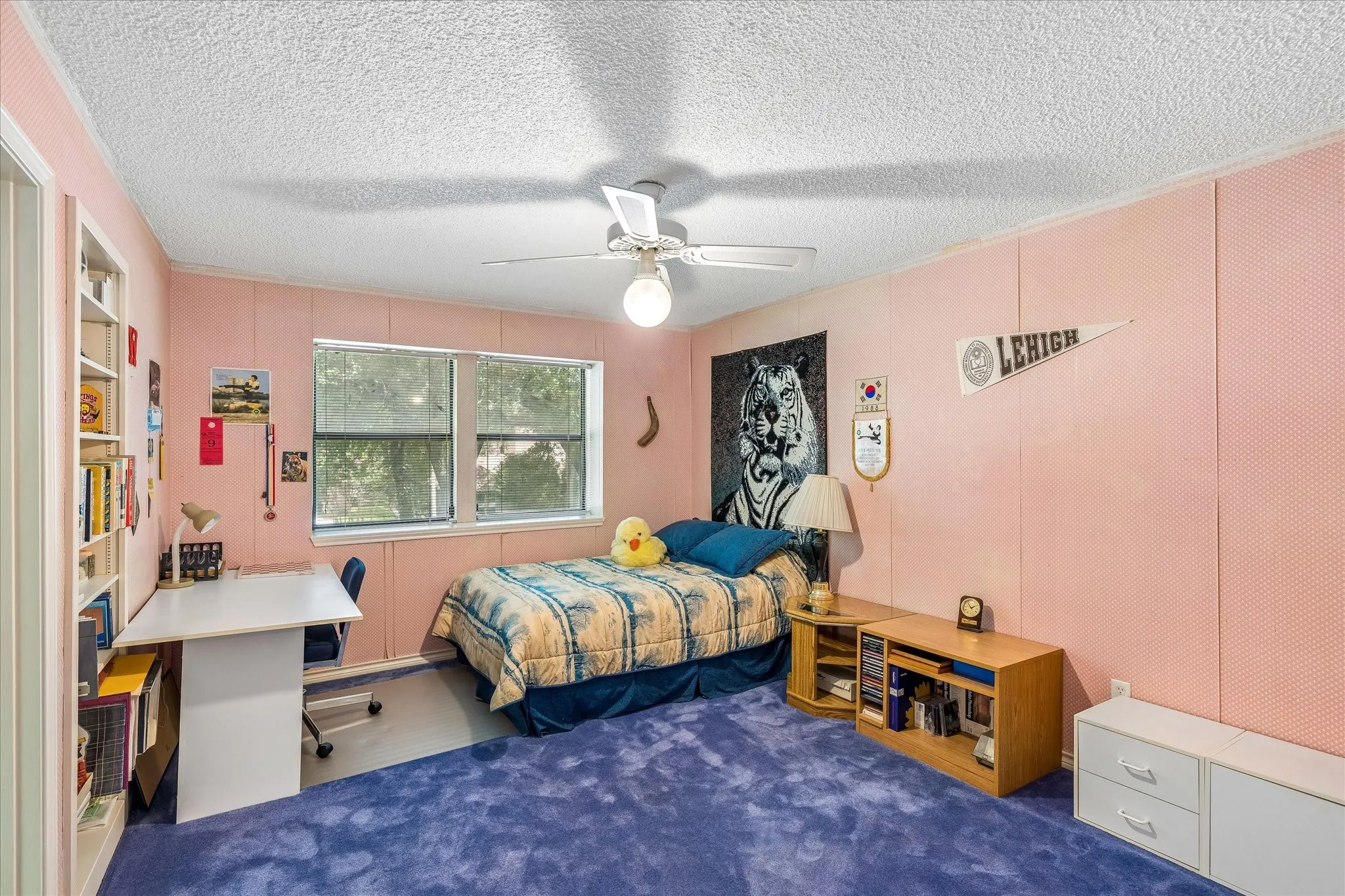 Single Family Residence For Sale in Tarrant County , 833 Kingston Drive, Mansfield, Texas 76063, 5 Bedroom, 3 Bathroom, Garage spaces, 3,007 Sqft, built in 1985, Price $599,000, mls#21319305, Real Estate Agent in Mansfield, Homes For Sale in Tarrant county, Homes For Sale in Mansfield, Realtor in Mansfield Texas, Real Estate Brokerage Independent Realty Texas, Luminita Cordes Realtor