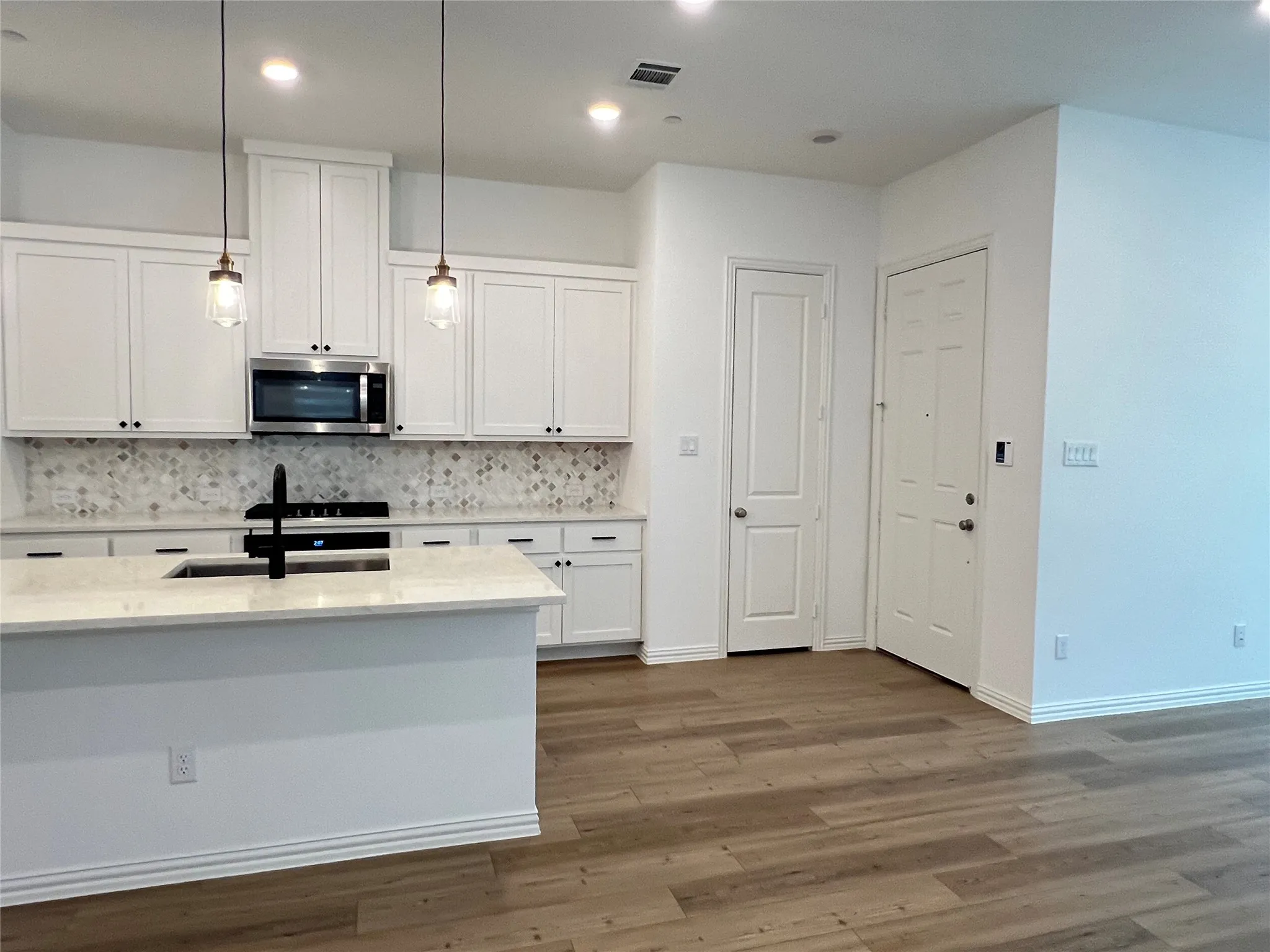 Townhouse For Rent in Dallas County , 6234 Baritone Court, Sachse, Texas 75048, 3 Bedrooms, 3 Bathrooms, 2 Garage spaces, 1,950 Sqft, built in 2023, Price $2,799, mls#21319326, Real Estate Agent in Sachse, Homes For Rent in Dallas county, Homes For Rent in Sachse, Realtor in Sachse Texas, Real Estate Brokerage Independent Realty Texas, Luminita Cordes Realtor