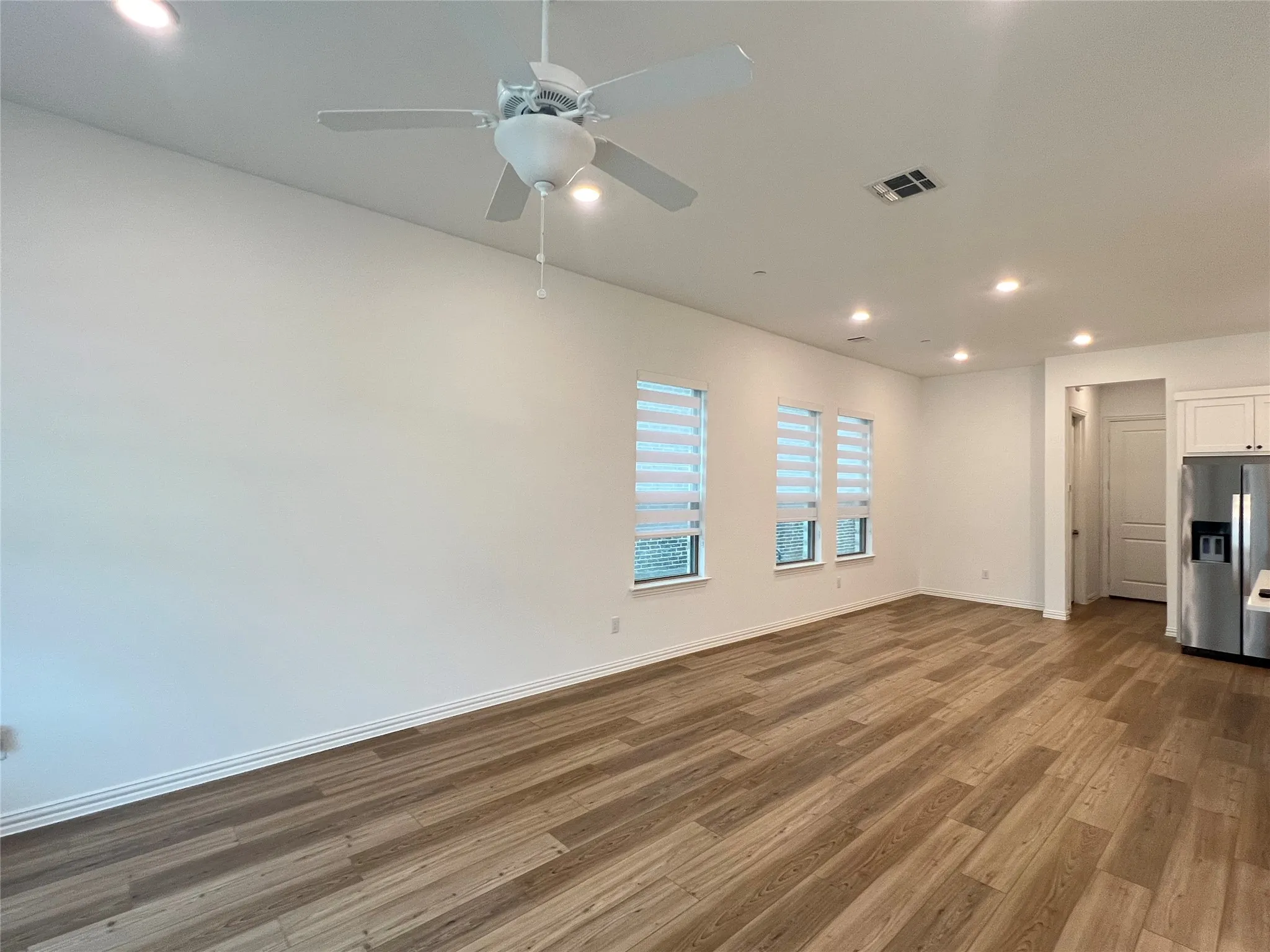 Townhouse For Rent in Dallas County , 6234 Baritone Court, Sachse, Texas 75048, 3 Bedrooms, 3 Bathrooms, 2 Garage spaces, 1,950 Sqft, built in 2023, Price $2,799, mls#21319326, Real Estate Agent in Sachse, Homes For Rent in Dallas county, Homes For Rent in Sachse, Realtor in Sachse Texas, Real Estate Brokerage Independent Realty Texas, Luminita Cordes Realtor