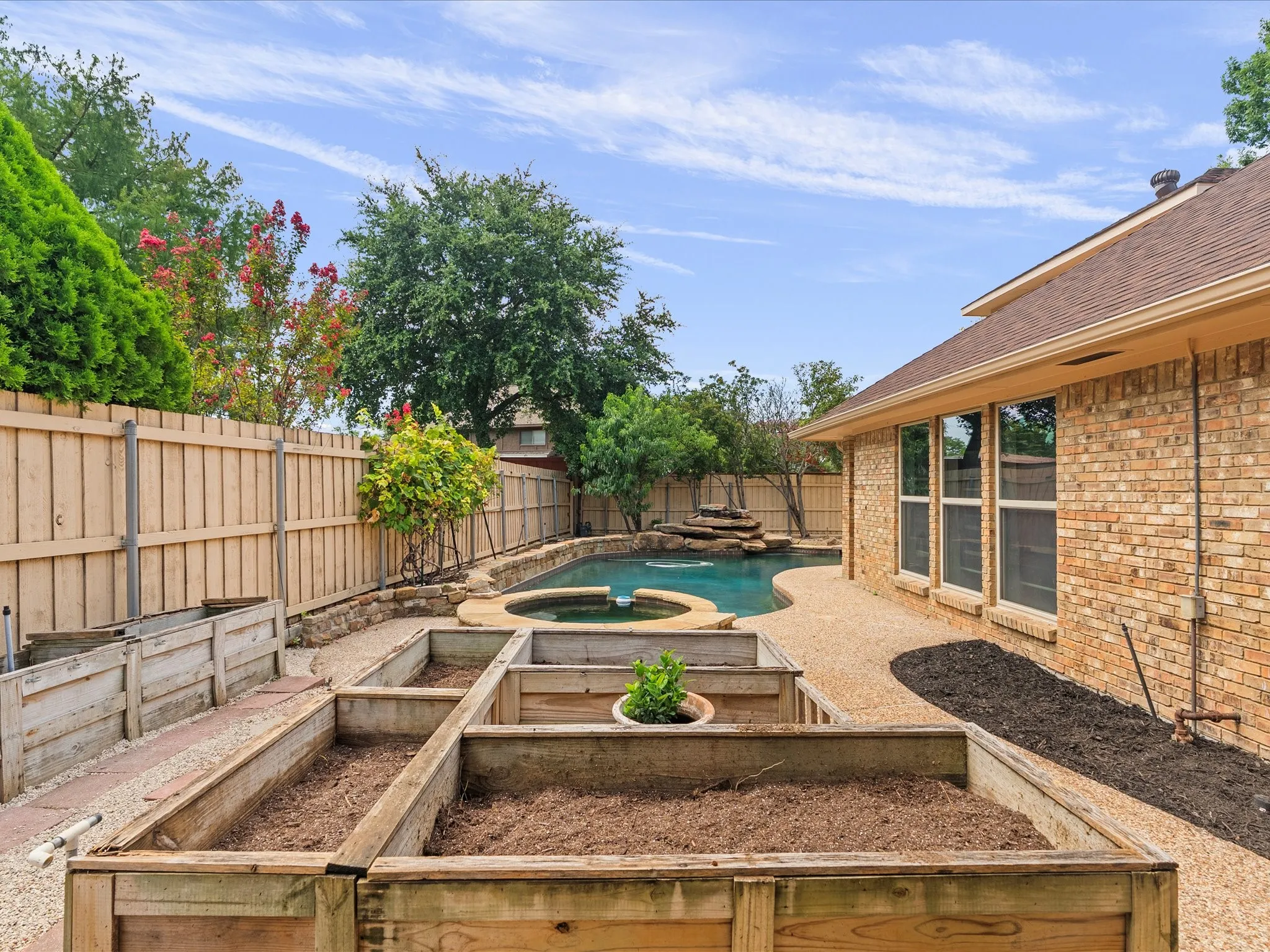Single Family Residence For Sale in Collin County , 2204 Cardinal Drive, Plano, Texas 75023, 5 Bedroom, 5 Bathroom, 2 Garage spaces, 2,954 Sqft, built in 1983, mls#21319327, Real Estate Agent in Plano, Homes For Sale in Collin county, Homes For Sale in Plano, Realtor in Plano Texas, Real Estate Brokerage Independent Realty Texas, Luminita Cordes Realtor