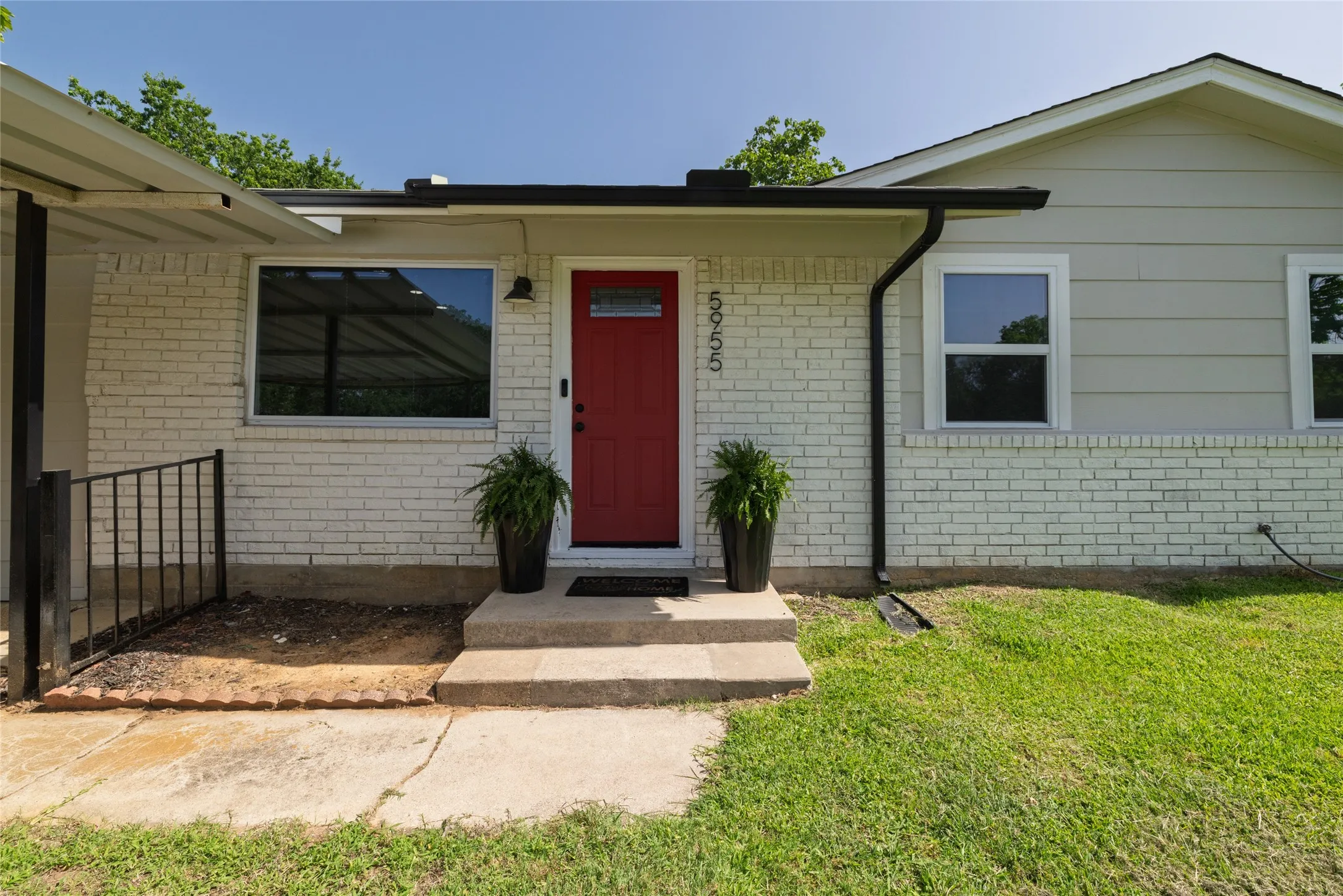 Single Family Residence For Sale in Cooke County , 5955 FM 678, Gainesville, Texas 76240, 3 Bedroom, 2 Bathroom, 1 Garage spaces, 1,222 Sqft, built in 1971, mls#21315615, Real Estate Agent in Gainesville, Homes For Sale in Cooke county, Homes For Sale in Gainesville, Realtor in Gainesville Texas, Real Estate Brokerage Independent Realty Texas, Luminita Cordes Realtor