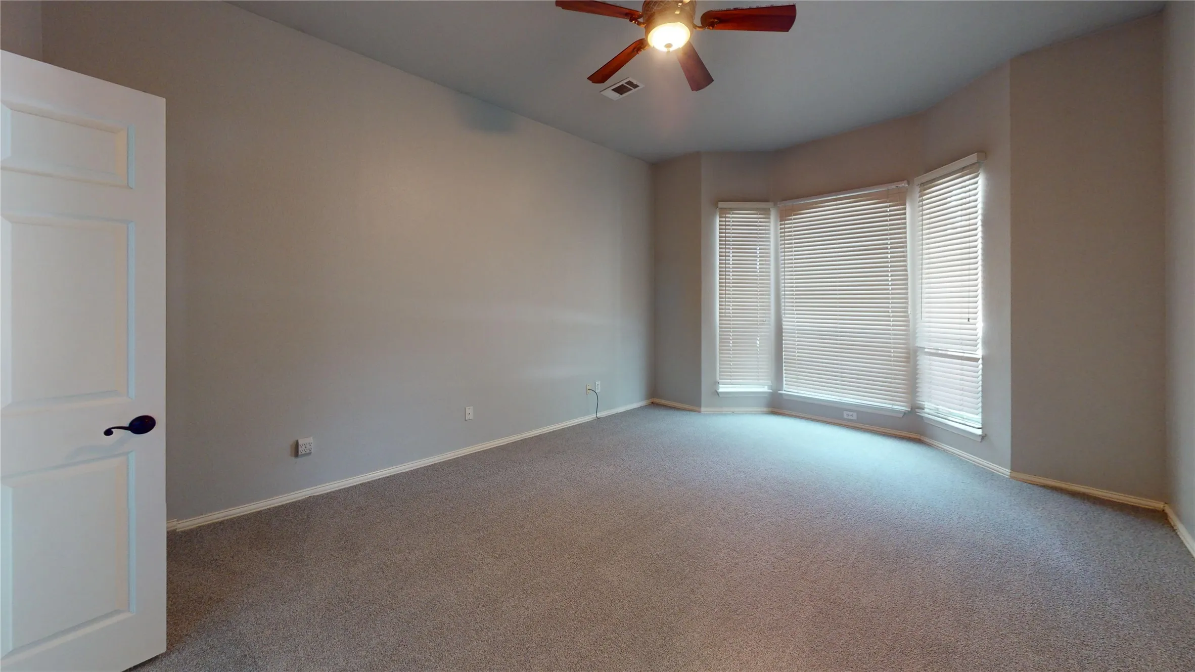 Single Family Residence For Rent in Collin County , 5205 Promise Land Drive, Frisco, Texas 75035, 4 Bedroom, 4 Bathroom, 2 Garage spaces, 3,028 Sqft, built in 1992, mls#21319340, Real Estate Agent in Frisco, Homes For Rent in Collin county, Homes For Rent in Frisco, Realtor in Frisco Texas, Real Estate Brokerage Independent Realty Texas, Luminita Cordes Realtor