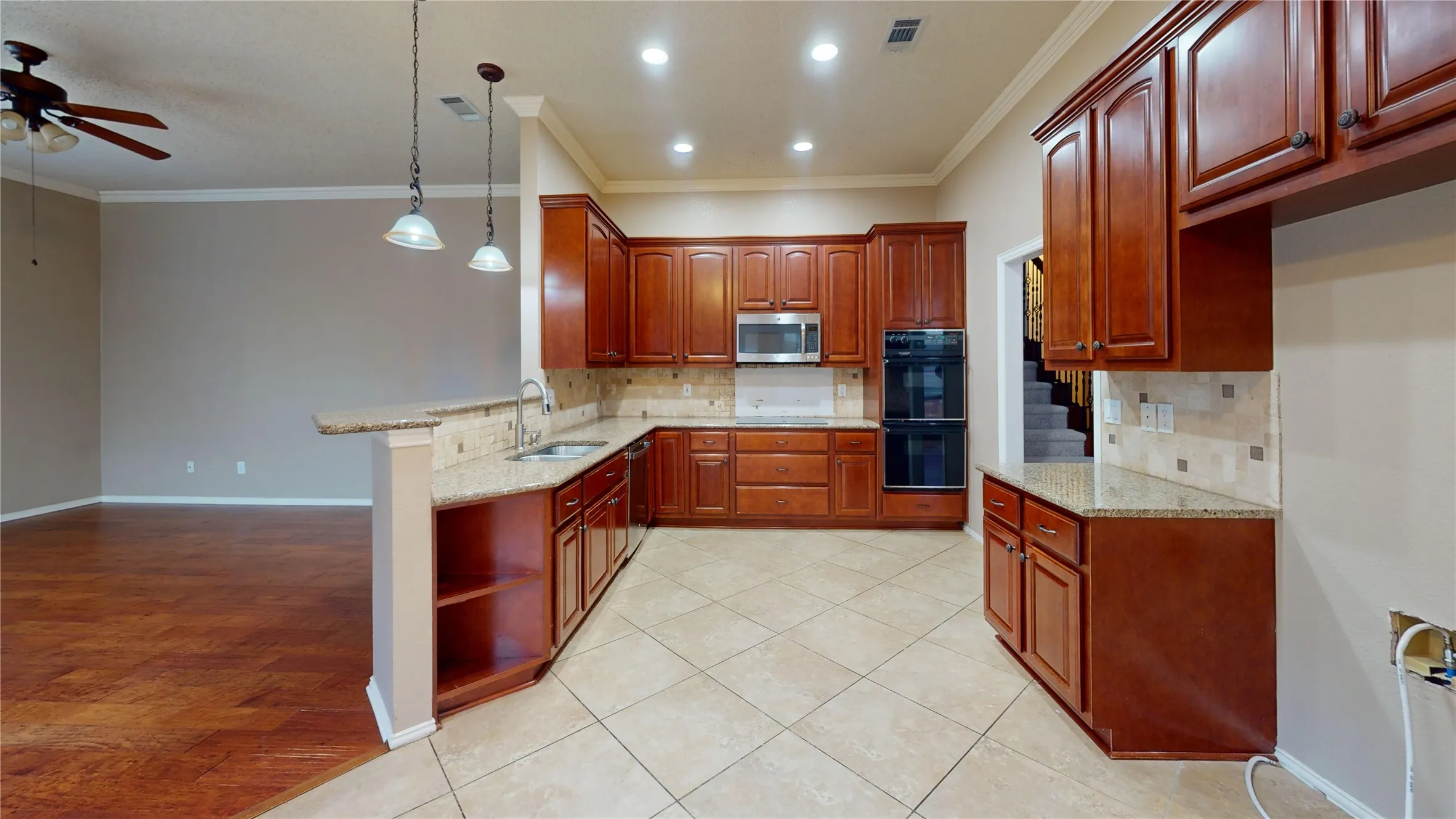 Single Family Residence For Rent in Collin County , 5205 Promise Land Drive, Frisco, Texas 75035, 4 Bedroom, 4 Bathroom, 2 Garage spaces, 3,028 Sqft, built in 1992, mls#21319340, Real Estate Agent in Frisco, Homes For Rent in Collin county, Homes For Rent in Frisco, Realtor in Frisco Texas, Real Estate Brokerage Independent Realty Texas, Luminita Cordes Realtor