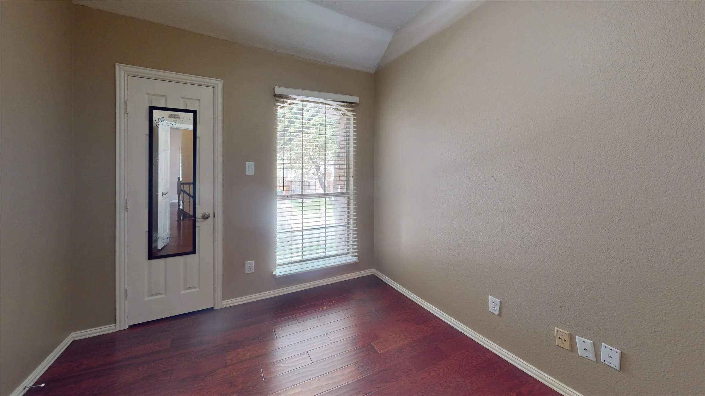 Single Family Residence For Rent in Collin County , 5205 Promise Land Drive, Frisco, Texas 75035, 4 Bedroom, 4 Bathroom, 2 Garage spaces, 3,028 Sqft, built in 1992, mls#21319340, Real Estate Agent in Frisco, Homes For Rent in Collin county, Homes For Rent in Frisco, Realtor in Frisco Texas, Real Estate Brokerage Independent Realty Texas, Luminita Cordes Realtor