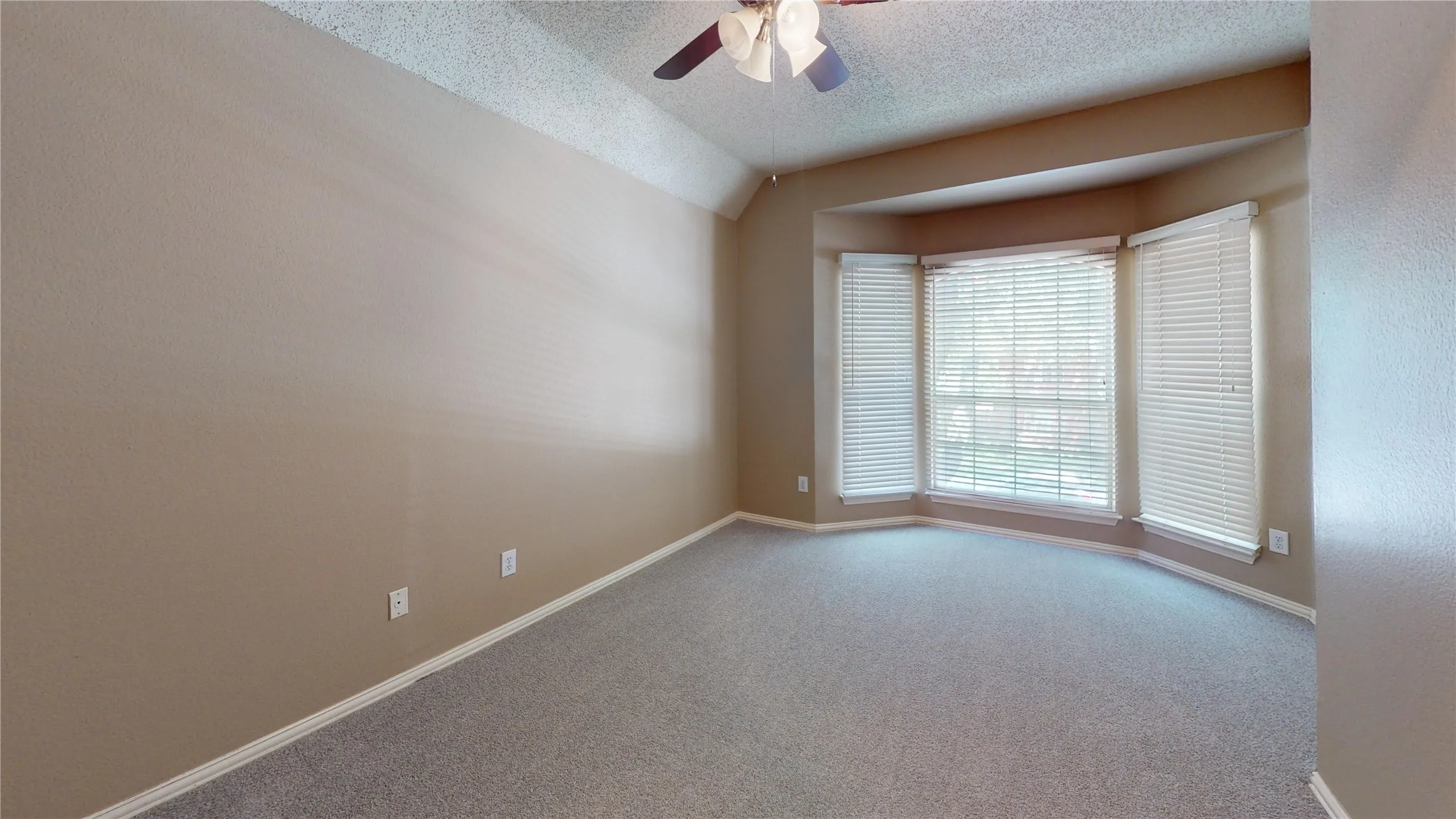 Single Family Residence For Rent in Collin County , 5205 Promise Land Drive, Frisco, Texas 75035, 4 Bedroom, 4 Bathroom, 2 Garage spaces, 3,028 Sqft, built in 1992, mls#21319340, Real Estate Agent in Frisco, Homes For Rent in Collin county, Homes For Rent in Frisco, Realtor in Frisco Texas, Real Estate Brokerage Independent Realty Texas, Luminita Cordes Realtor