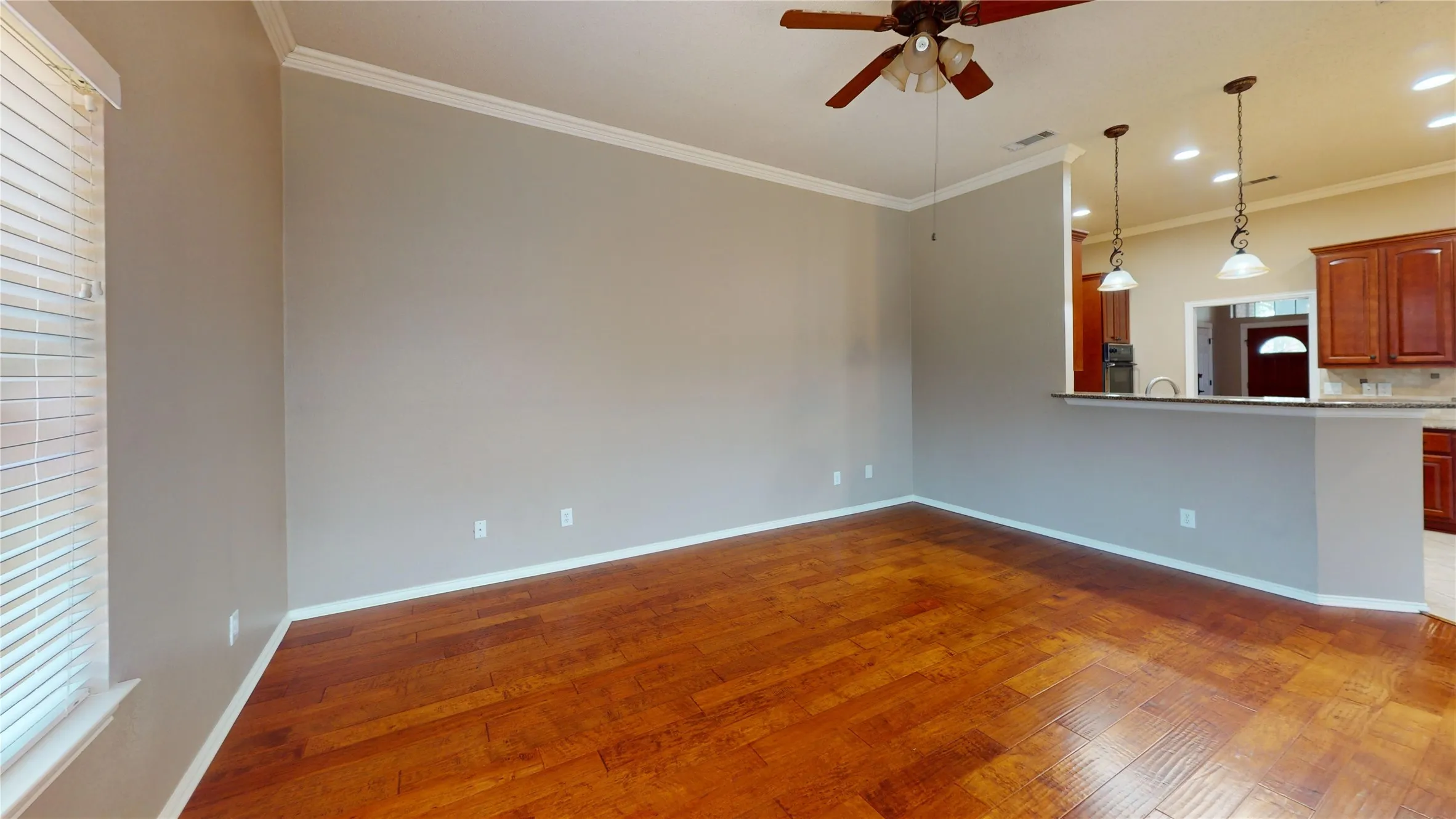 Single Family Residence For Rent in Collin County , 5205 Promise Land Drive, Frisco, Texas 75035, 4 Bedroom, 4 Bathroom, 2 Garage spaces, 3,028 Sqft, built in 1992, mls#21319340, Real Estate Agent in Frisco, Homes For Rent in Collin county, Homes For Rent in Frisco, Realtor in Frisco Texas, Real Estate Brokerage Independent Realty Texas, Luminita Cordes Realtor