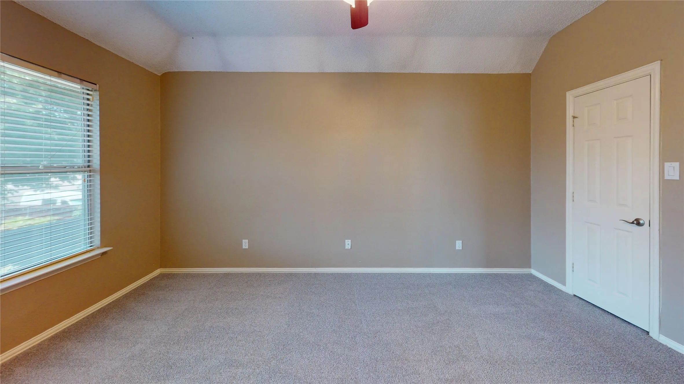 Single Family Residence For Rent in Collin County , 5205 Promise Land Drive, Frisco, Texas 75035, 4 Bedroom, 4 Bathroom, 2 Garage spaces, 3,028 Sqft, built in 1992, mls#21319340, Real Estate Agent in Frisco, Homes For Rent in Collin county, Homes For Rent in Frisco, Realtor in Frisco Texas, Real Estate Brokerage Independent Realty Texas, Luminita Cordes Realtor
