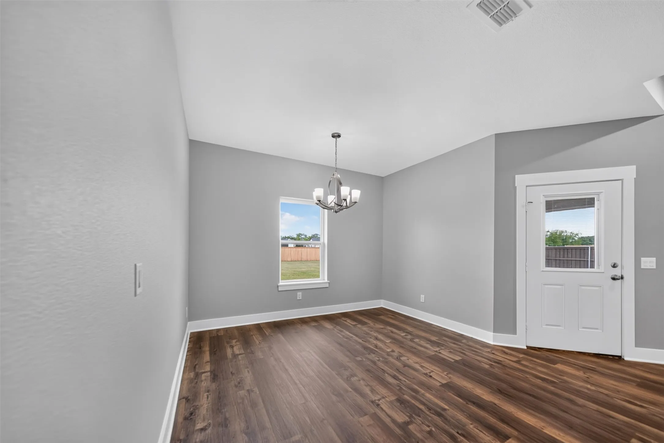 Single Family Residence For Sale in Wood County , 391 County Road 1610, Alba, Texas 75410, 3 Bedroom, 3 Bathroom, 2 Garage spaces, 1,914 Sqft, built in 2023, mls#21319341, Real Estate Agent in Alba, Homes For Sale in Wood county, Homes For Sale in Alba, Realtor in Alba Texas, Real Estate Brokerage Independent Realty Texas, Luminita Cordes Realtor