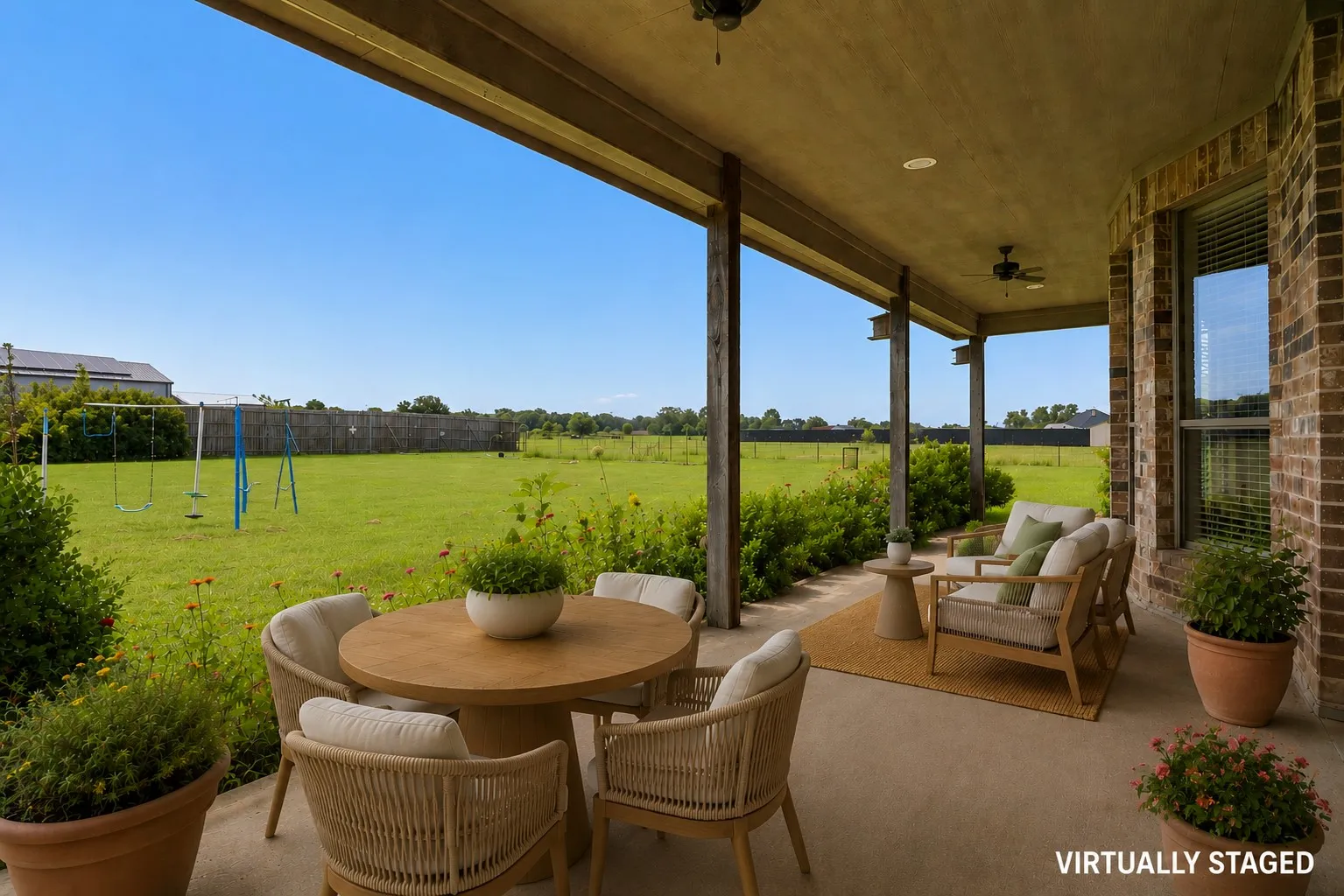 Huge covered back patio!