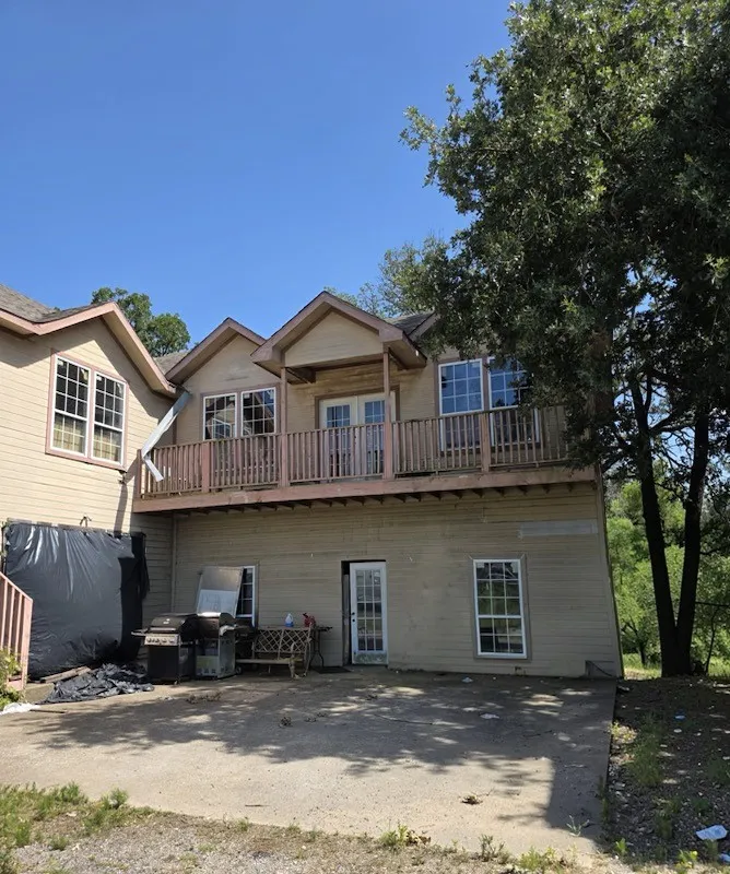Farm For Sale in Hunt County , 3719 Private Road 3843 Road, Quinlan, Texas 75474, 3 Bedroom, 2 Bathroom, Garage spaces, 4,240 Sqft, built in 1989, mls#21307208, Real Estate Agent in Quinlan, Homes For Sale in Hunt county, Homes For Sale in Quinlan, Realtor in Quinlan Texas, Real Estate Brokerage Independent Realty Texas, Luminita Cordes Realtor