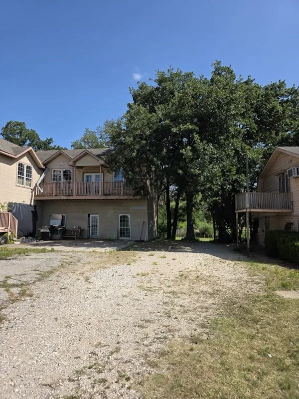 Farm For Sale in Hunt County , 3719 Private Road 3843 Road, Quinlan, Texas 75474, 3 Bedroom, 2 Bathroom, Garage spaces, 4,240 Sqft, built in 1989, mls#21307208, Real Estate Agent in Quinlan, Homes For Sale in Hunt county, Homes For Sale in Quinlan, Realtor in Quinlan Texas, Real Estate Brokerage Independent Realty Texas, Luminita Cordes Realtor