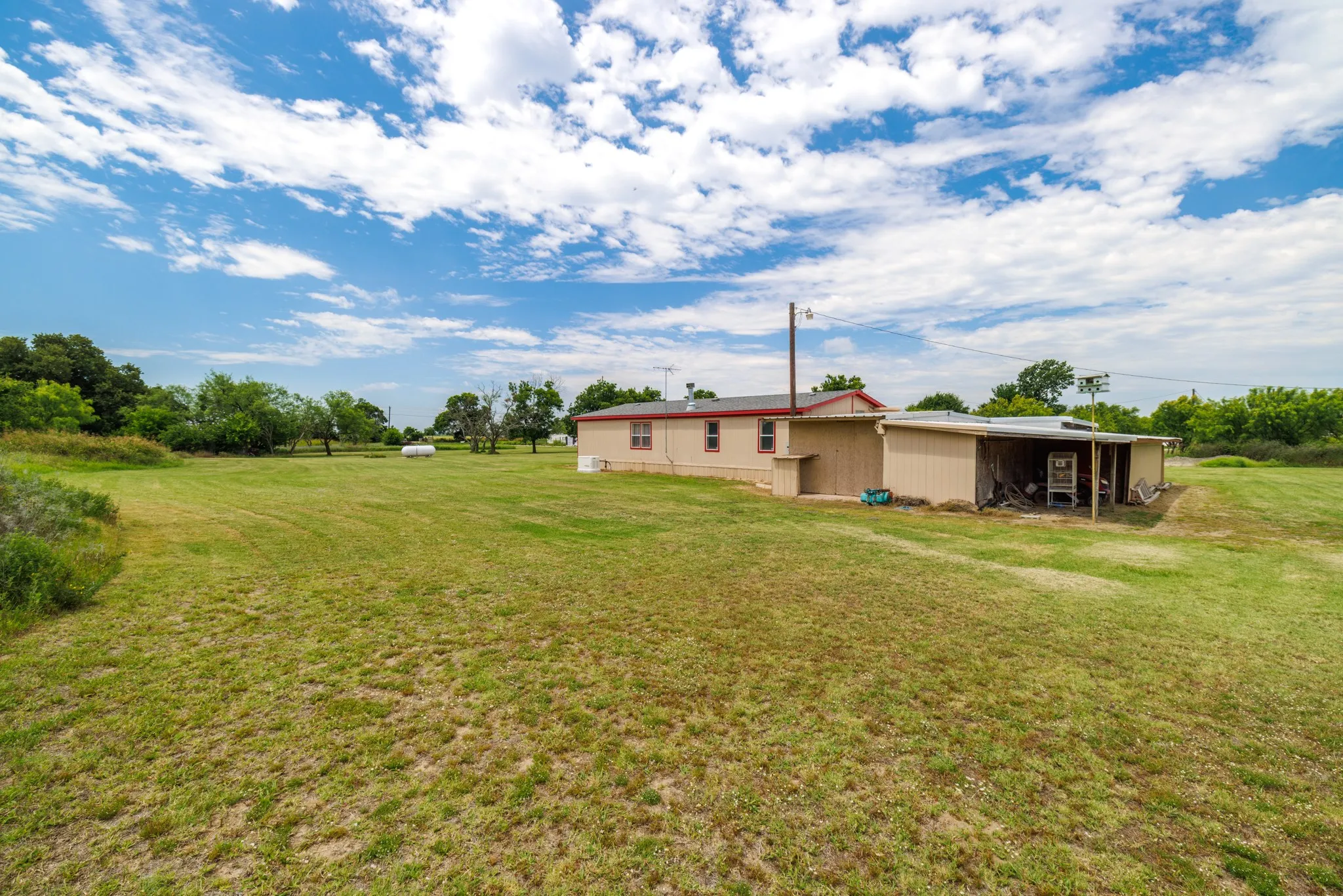 Mobile Home For Sale in Callahan County , 8470 County Road 254, Clyde, Texas 79510, 3 Bedroom, 2 Bathroom, Garage spaces, 1,512 Sqft, built in 1998, mls#21316141, Real Estate Agent in Clyde, Homes For Sale in Callahan county, Homes For Sale in Clyde, Realtor in Clyde Texas, Real Estate Brokerage Independent Realty Texas, Luminita Cordes Realtor