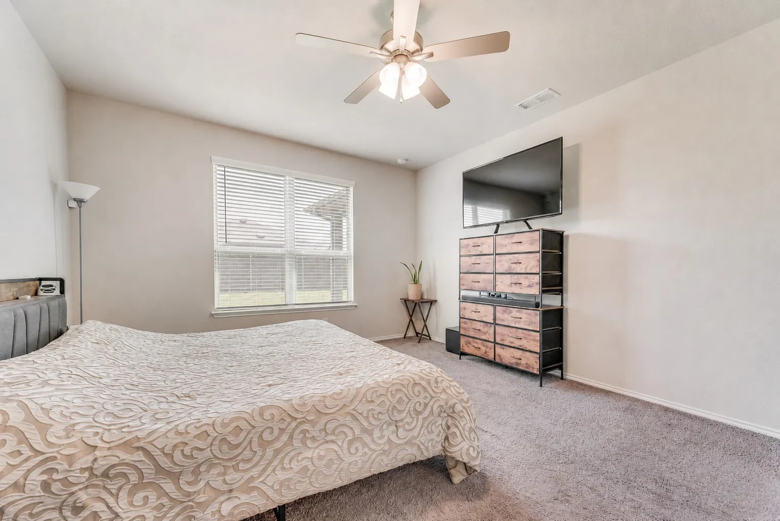 Single Family Residence For Sale in Kaufman County , 3403 Western Trail, Crandall, Texas 75114, 4 Bedroom, 2 Bathroom, 2 Garage spaces, 1,957 Sqft, built in 2023, mls#21319267, Real Estate Agent in Crandall, Homes For Sale in Kaufman county, Homes For Sale in Crandall, Realtor in Crandall Texas, Real Estate Brokerage Independent Realty Texas, Luminita Cordes Realtor