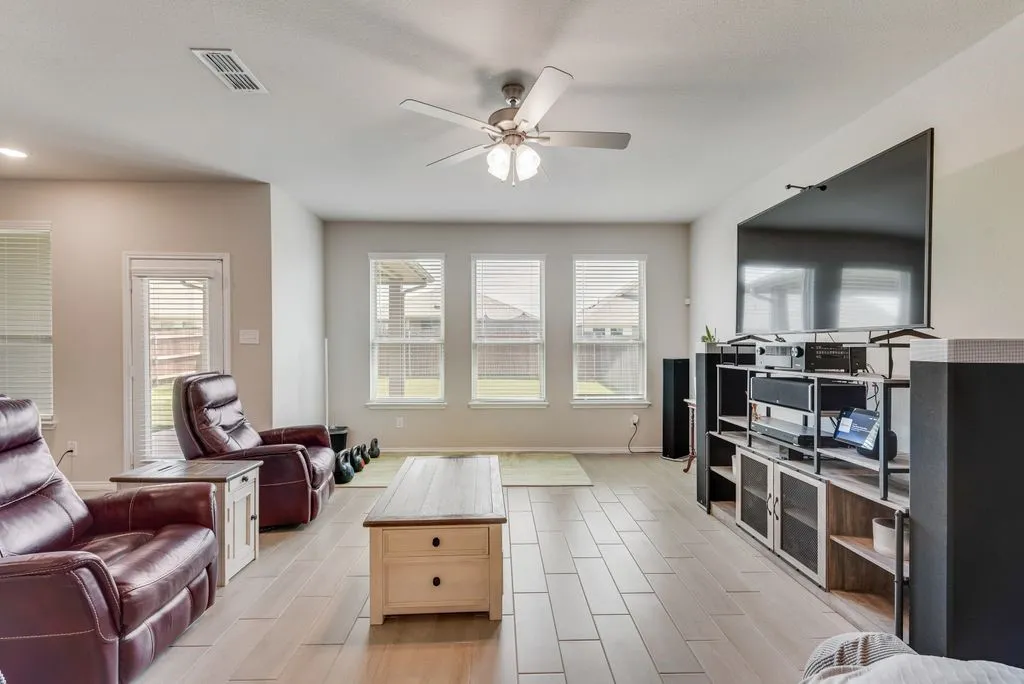 Single Family Residence For Sale in Kaufman County , 3403 Western Trail, Crandall, Texas 75114, 4 Bedroom, 2 Bathroom, 2 Garage spaces, 1,957 Sqft, built in 2023, mls#21319267, Real Estate Agent in Crandall, Homes For Sale in Kaufman county, Homes For Sale in Crandall, Realtor in Crandall Texas, Real Estate Brokerage Independent Realty Texas, Luminita Cordes Realtor