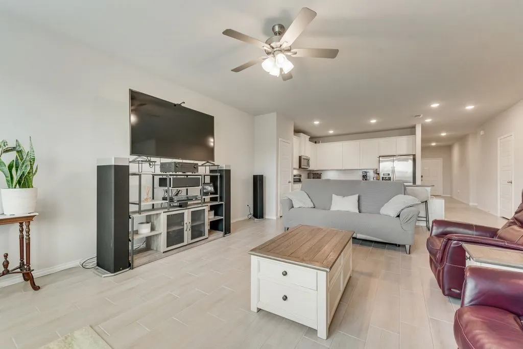 Single Family Residence For Sale in Kaufman County , 3403 Western Trail, Crandall, Texas 75114, 4 Bedroom, 2 Bathroom, 2 Garage spaces, 1,957 Sqft, built in 2023, mls#21319267, Real Estate Agent in Crandall, Homes For Sale in Kaufman county, Homes For Sale in Crandall, Realtor in Crandall Texas, Real Estate Brokerage Independent Realty Texas, Luminita Cordes Realtor