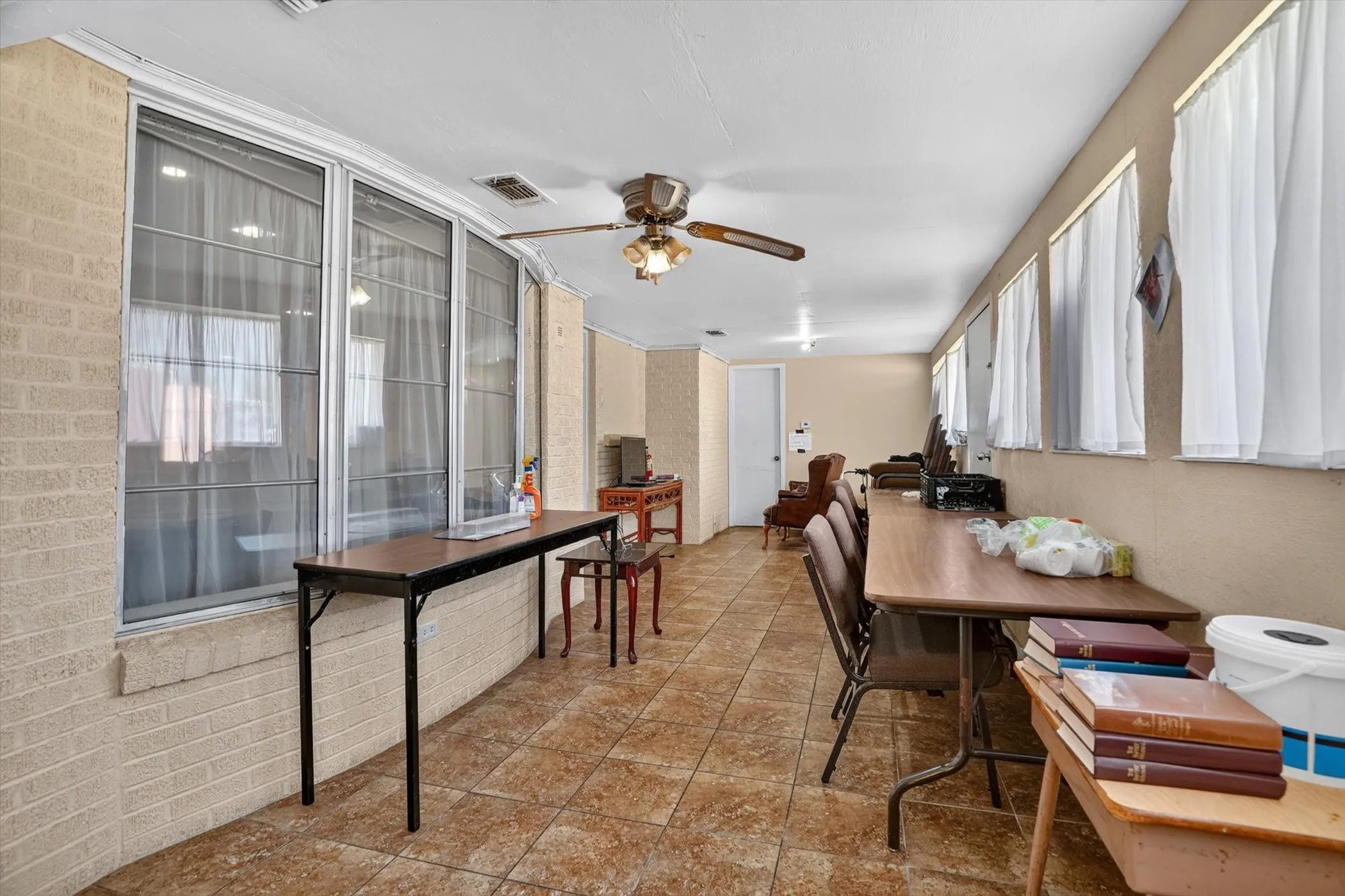 Office For Sale in Tarrant County , 10217 N Crowley Road, Fort Worth, Texas 76036, 0, 0, Garage spaces, 0 Sqft, built in 1966, Price $900,000, mls#21317415, Real Estate Agent in Fort Worth, Homes For Sale in Tarrant county, Homes For Sale in Fort Worth, Realtor in Fort Worth Texas, Real Estate Brokerage Independent Realty Texas, Luminita Cordes Realtor