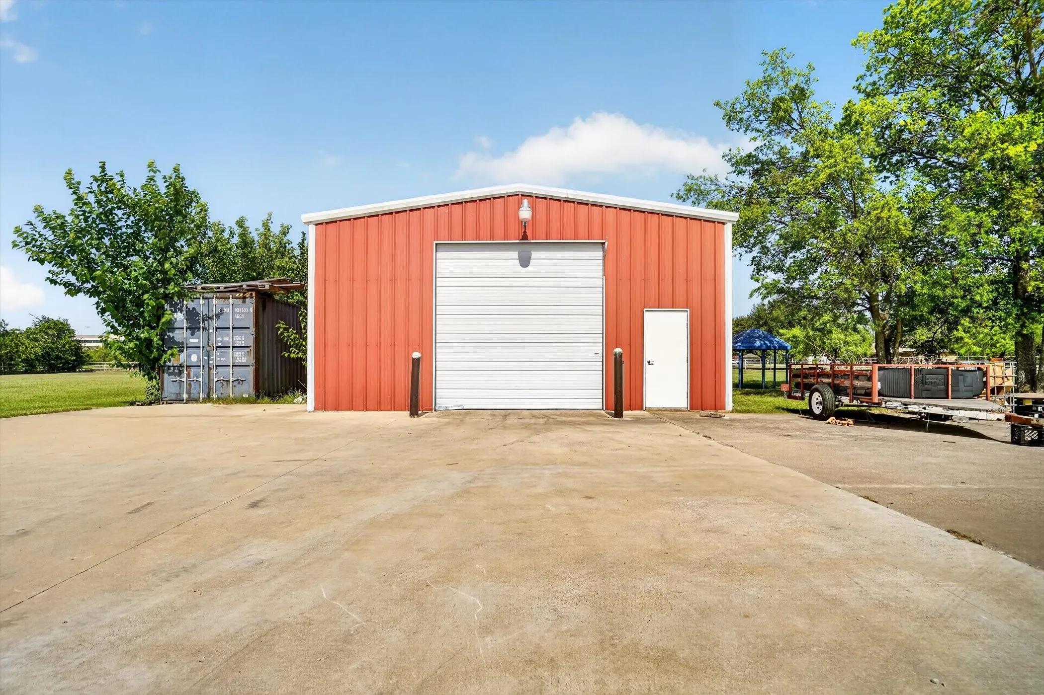 Office For Sale in Tarrant County , 10217 N Crowley Road, Fort Worth, Texas 76036, 0, 0, Garage spaces, 0 Sqft, built in 1966, Price $900,000, mls#21317415, Real Estate Agent in Fort Worth, Homes For Sale in Tarrant county, Homes For Sale in Fort Worth, Realtor in Fort Worth Texas, Real Estate Brokerage Independent Realty Texas, Luminita Cordes Realtor