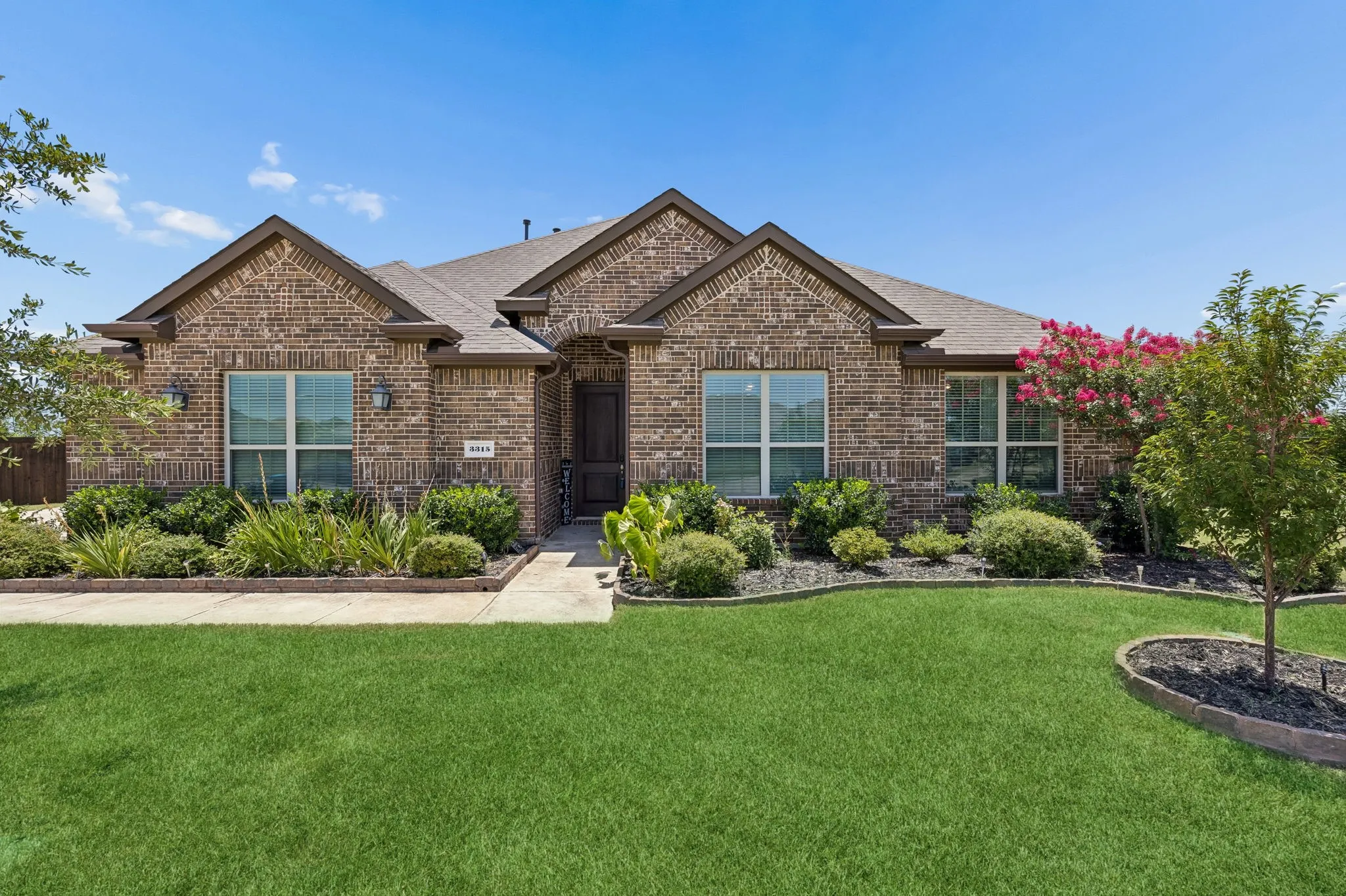 Single Family Residence For Sale in Rockwall County , 3315 Pecos Lane, Rockwall, Texas 75032, 5 Bedroom, 2 Bathroom, 2 Garage spaces, 2,487 Sqft, built in 2019, mls#21311984, Real Estate Agent in Rockwall, Homes For Sale in Rockwall county, Homes For Sale in Rockwall, Realtor in Rockwall Texas, Real Estate Brokerage Independent Realty Texas, Luminita Cordes Realtor