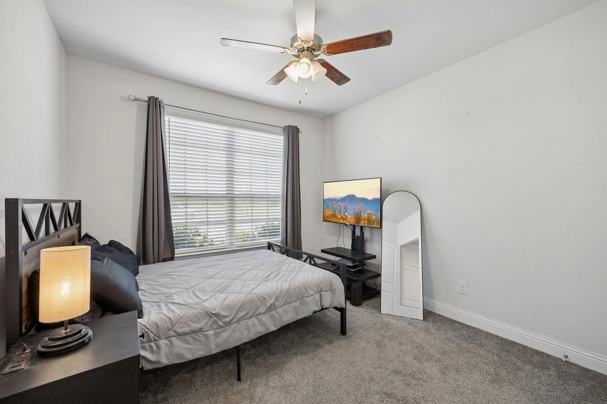 Single Family Residence For Sale in Rockwall County , 3315 Pecos Lane, Rockwall, Texas 75032, 5 Bedroom, 2 Bathroom, 2 Garage spaces, 2,487 Sqft, built in 2019, mls#21311984, Real Estate Agent in Rockwall, Homes For Sale in Rockwall county, Homes For Sale in Rockwall, Realtor in Rockwall Texas, Real Estate Brokerage Independent Realty Texas, Luminita Cordes Realtor