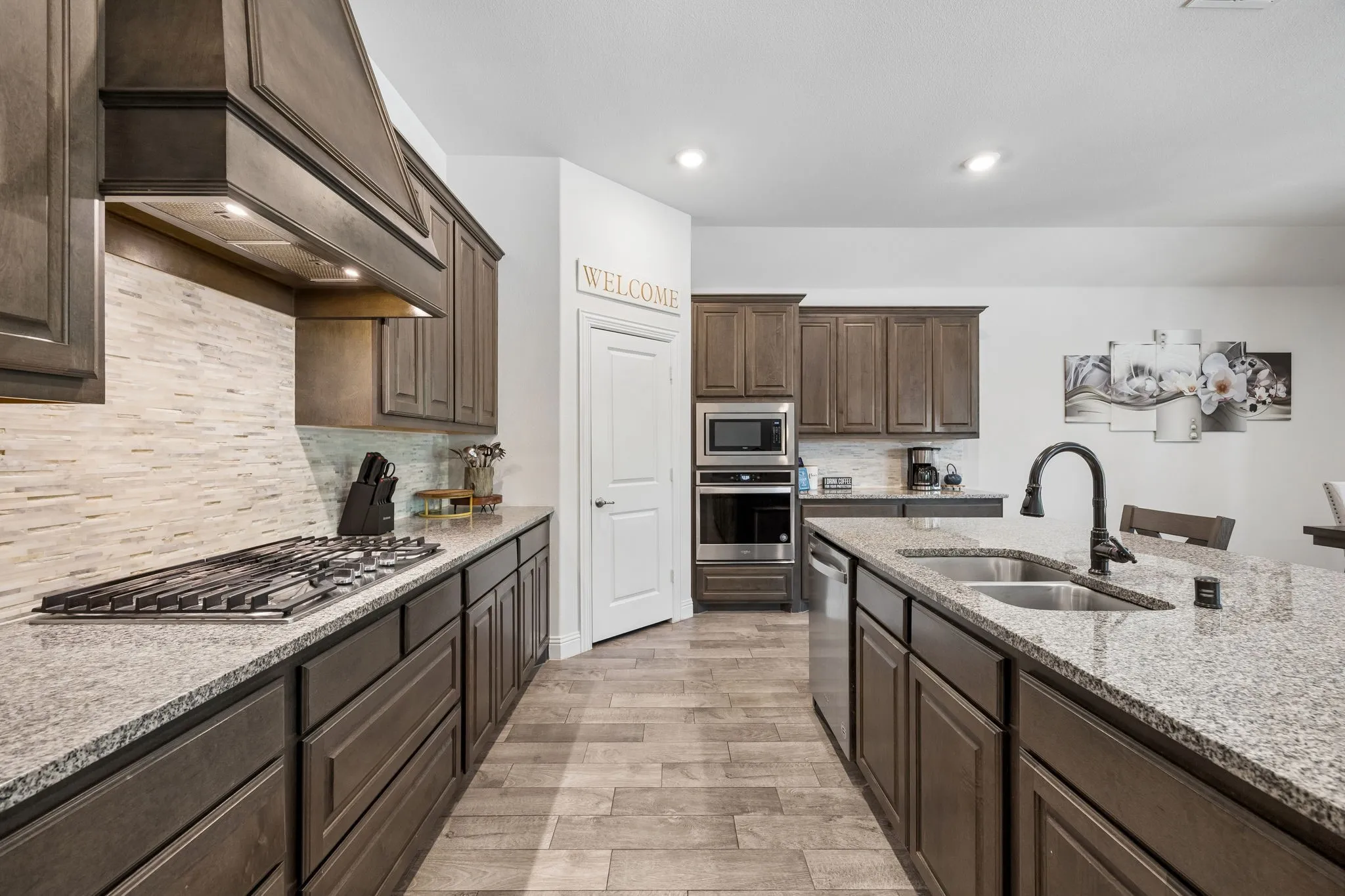 Single Family Residence For Sale in Rockwall County , 3315 Pecos Lane, Rockwall, Texas 75032, 5 Bedroom, 2 Bathroom, 2 Garage spaces, 2,487 Sqft, built in 2019, mls#21311984, Real Estate Agent in Rockwall, Homes For Sale in Rockwall county, Homes For Sale in Rockwall, Realtor in Rockwall Texas, Real Estate Brokerage Independent Realty Texas, Luminita Cordes Realtor