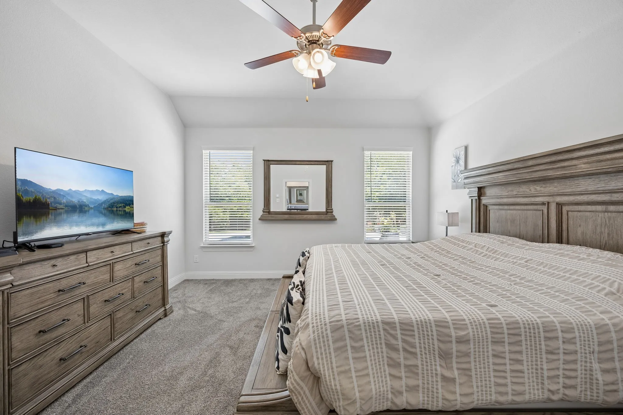 Single Family Residence For Sale in Rockwall County , 3315 Pecos Lane, Rockwall, Texas 75032, 5 Bedroom, 2 Bathroom, 2 Garage spaces, 2,487 Sqft, built in 2019, mls#21311984, Real Estate Agent in Rockwall, Homes For Sale in Rockwall county, Homes For Sale in Rockwall, Realtor in Rockwall Texas, Real Estate Brokerage Independent Realty Texas, Luminita Cordes Realtor