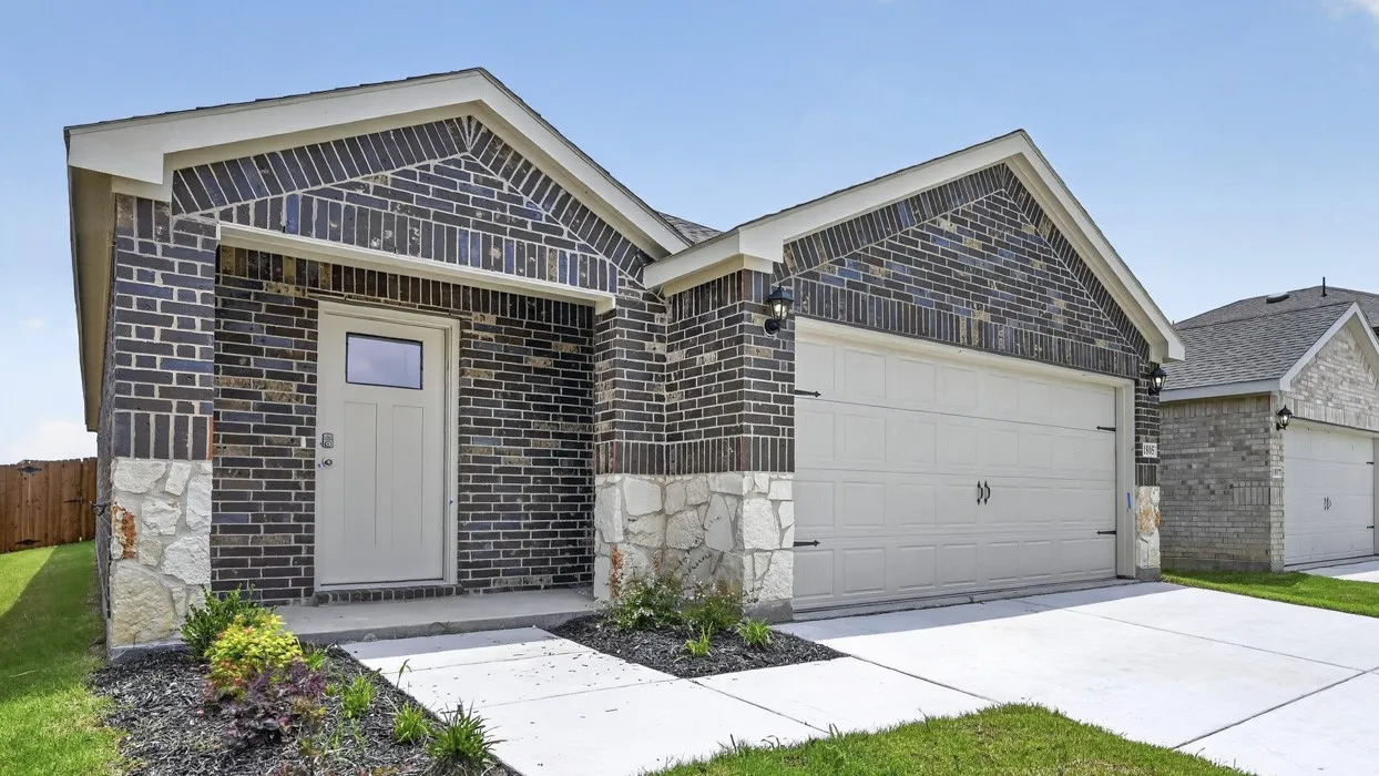 Single Family Residence For Sale in Collin County , 1805 Potomac Lane, Blue Ridge, Texas 75424, 3 Bedroom, 2 Bathroom, 2 Garage spaces, 1,500 Sqft, built in 2026, mls#21319358, Real Estate Agent in Blue Ridge, Homes For Sale in Collin county, Homes For Sale in Blue Ridge, Realtor in Blue Ridge Texas, Real Estate Brokerage Independent Realty Texas, Luminita Cordes Realtor