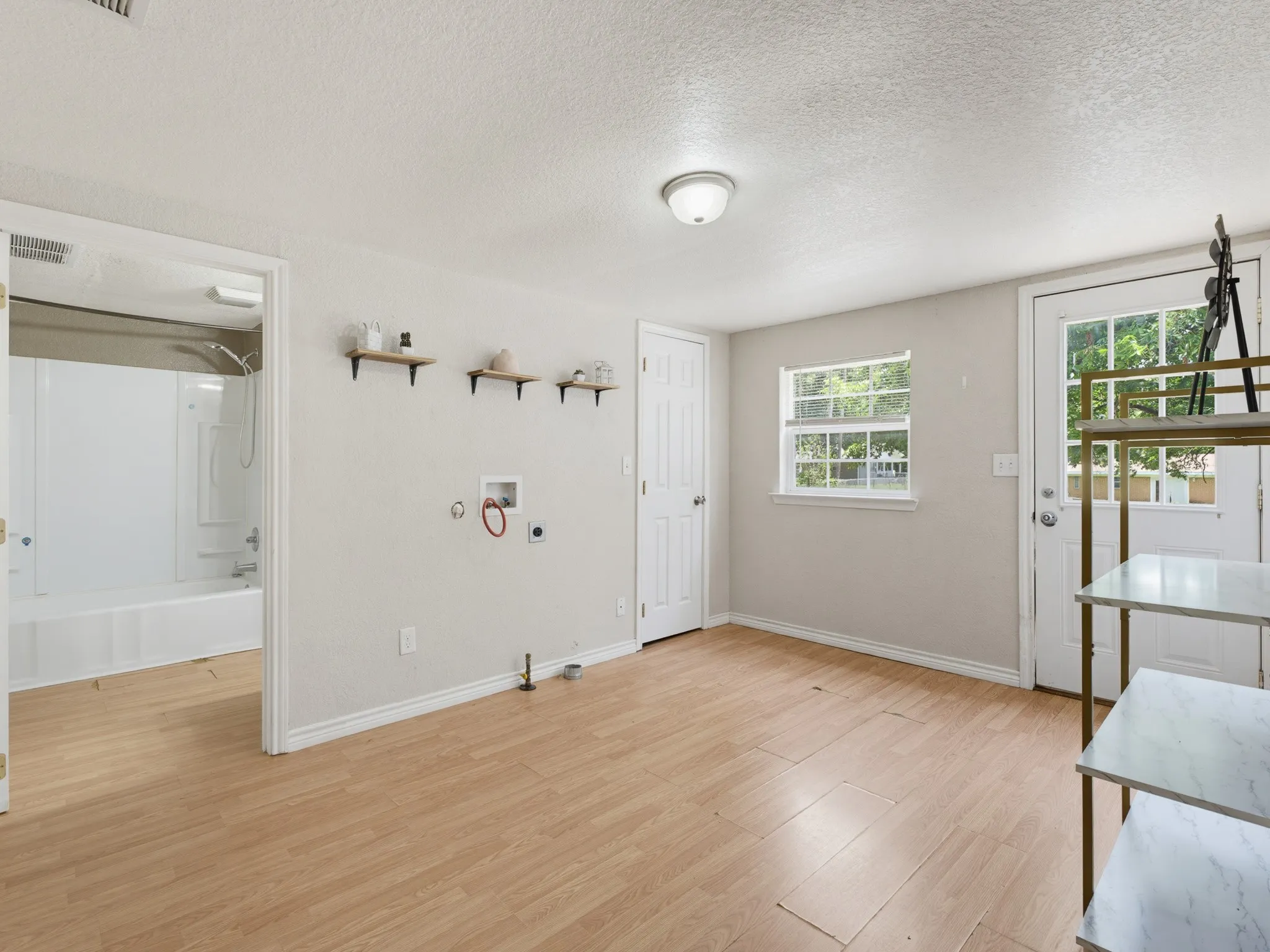 Single Family Residence For Sale in Montague County , 180 Trail Drive, Bowie, Texas 76230, 3 Bedroom, 2 Bathroom, Garage spaces, 1,344 Sqft, built in 2012, mls#21319168, Real Estate Agent in Bowie, Homes For Sale in Montague county, Homes For Sale in Bowie, Realtor in Bowie Texas, Real Estate Brokerage Independent Realty Texas, Luminita Cordes Realtor