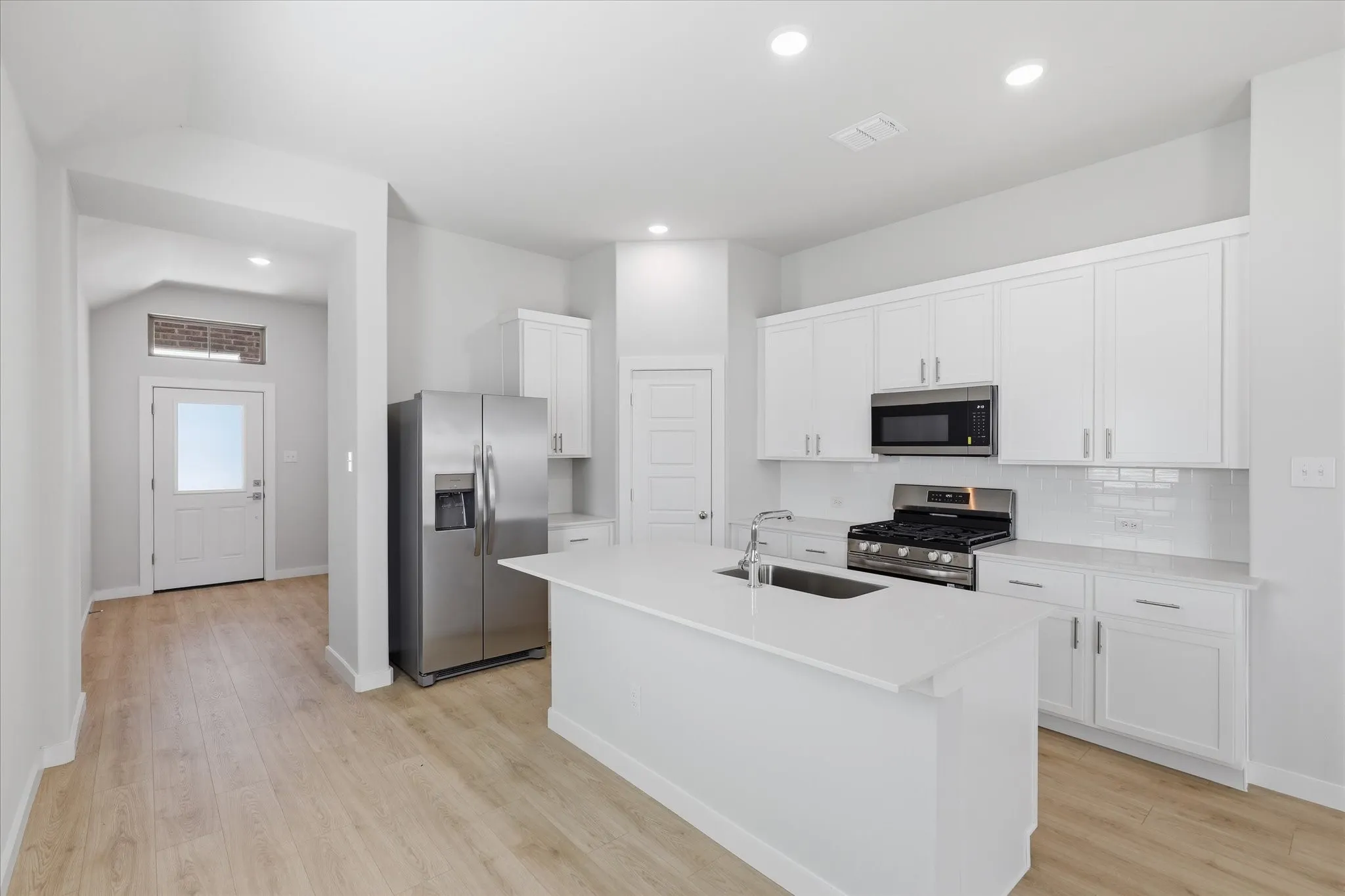 Single Family Residence For Rent in Collin County , 508 Green Grass Drive, Mc Kinney, Texas 75071, 3 Bedroom, 2 Bathroom, 2 Garage spaces, 1,509 Sqft, built in 2026, mls#21319338, Real Estate Agent in Mc Kinney, Homes For Rent in Collin county, Homes For Rent in Mc Kinney, Realtor in Mc Kinney Texas, Real Estate Brokerage Independent Realty Texas, Luminita Cordes Realtor