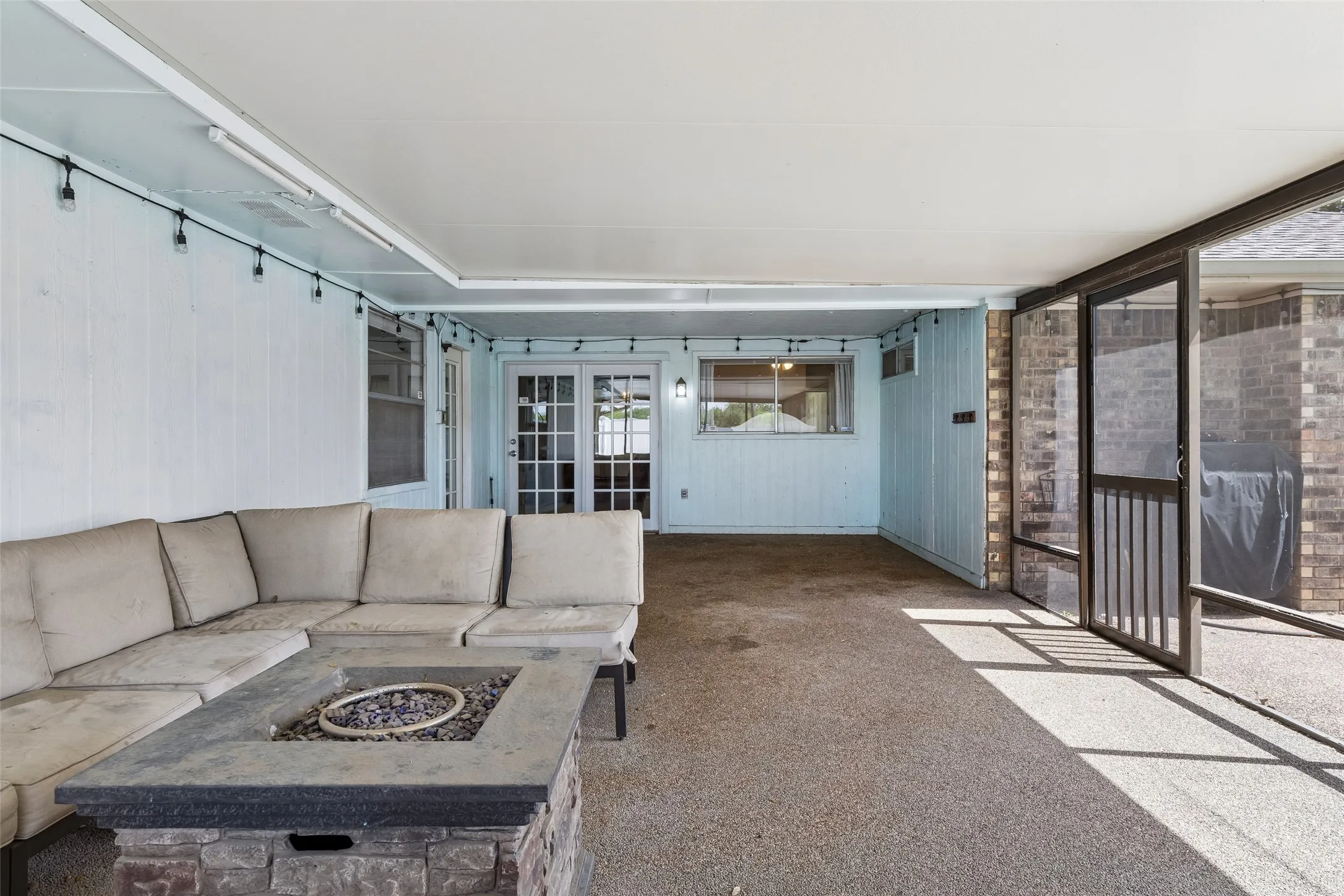 Single Family Residence For Sale in Dallas County , 602 Wentworth Drive, Richardson, Texas 75081, 5 Bedroom, 3 Bathroom, 2 Garage spaces, 2,402 Sqft, built in 1977, mls#21317496, Real Estate Agent in Richardson, Homes For Sale in Dallas county, Homes For Sale in Richardson, Realtor in Richardson Texas, Real Estate Brokerage Independent Realty Texas, Luminita Cordes Realtor