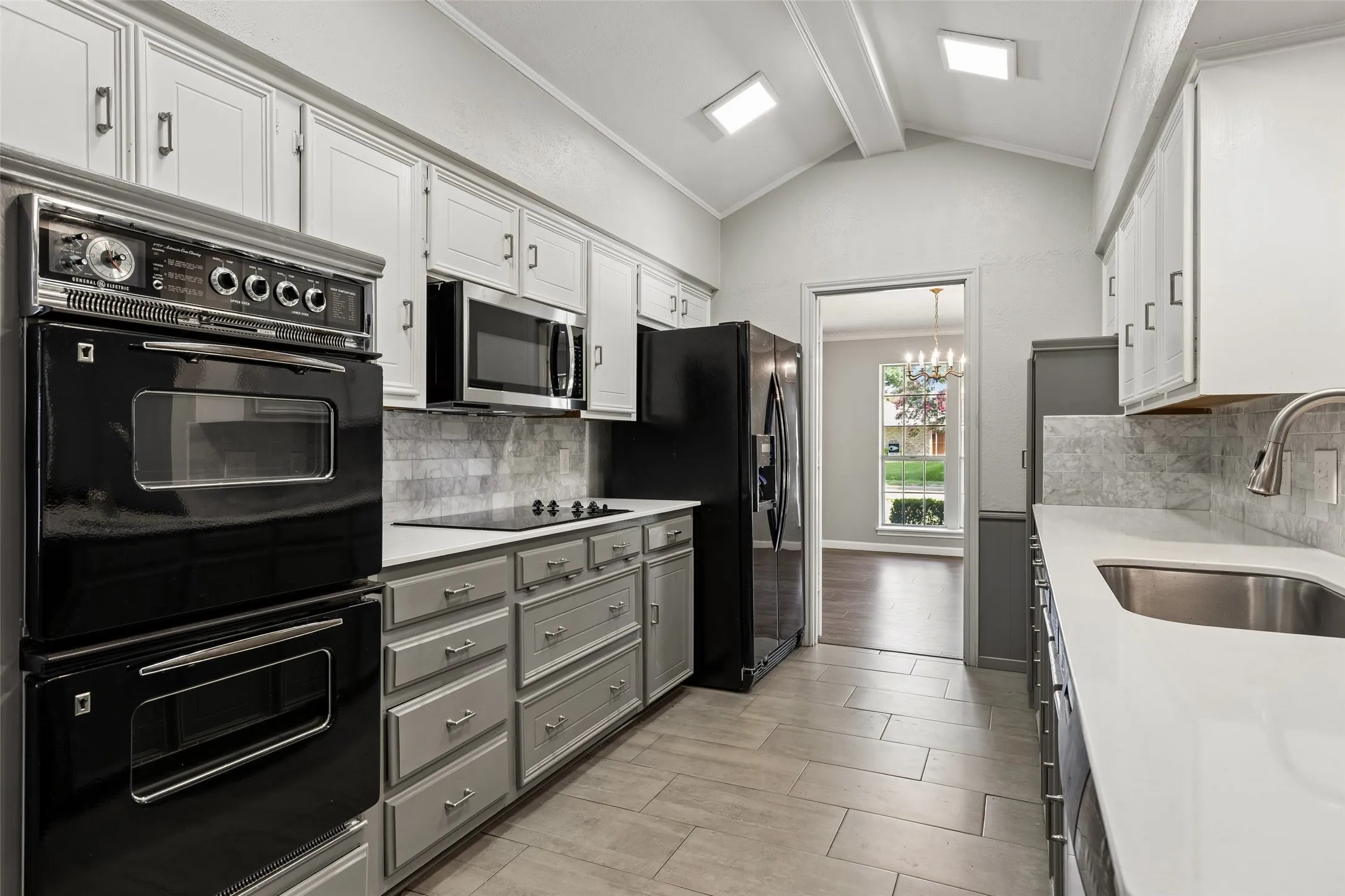 Single Family Residence For Sale in Dallas County , 602 Wentworth Drive, Richardson, Texas 75081, 5 Bedroom, 3 Bathroom, 2 Garage spaces, 2,402 Sqft, built in 1977, mls#21317496, Real Estate Agent in Richardson, Homes For Sale in Dallas county, Homes For Sale in Richardson, Realtor in Richardson Texas, Real Estate Brokerage Independent Realty Texas, Luminita Cordes Realtor