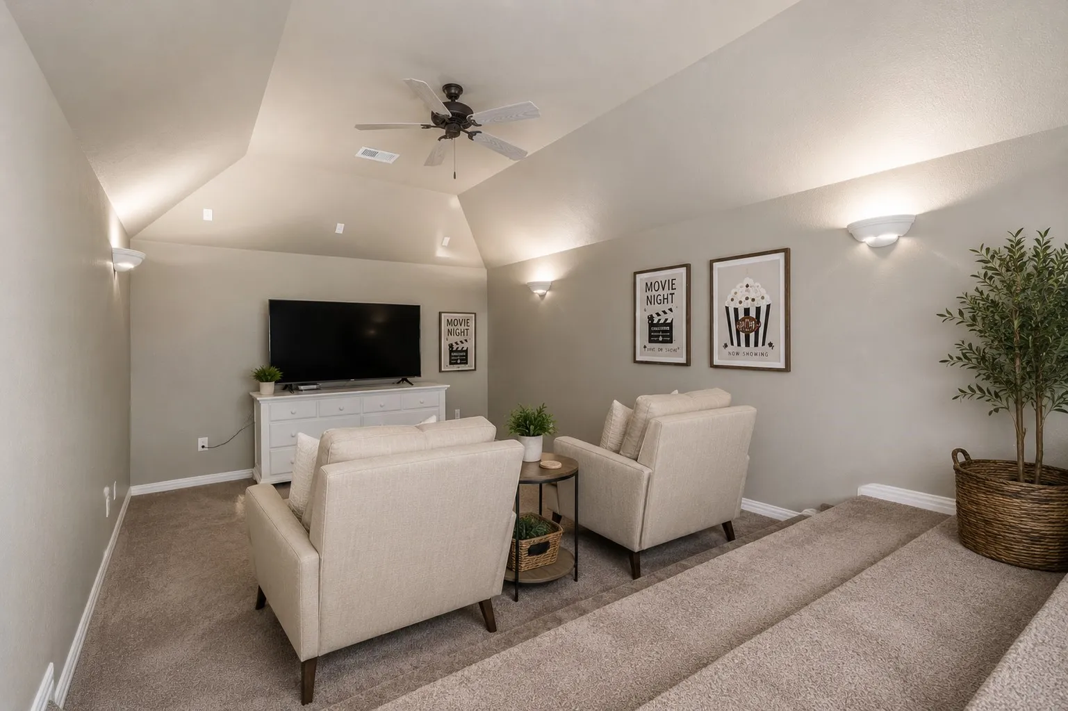 Single Family Residence For Sale in Collin County , 4128 New Hope Court, Plano, Texas 75024, 5 Bedroom, 4 Bathroom, 3 Garage spaces, 3,657 Sqft, built in 2003, mls#21315337, Real Estate Agent in Plano, Homes For Sale in Collin county, Homes For Sale in Plano, Realtor in Plano Texas, Real Estate Brokerage Independent Realty Texas, Luminita Cordes Realtor
