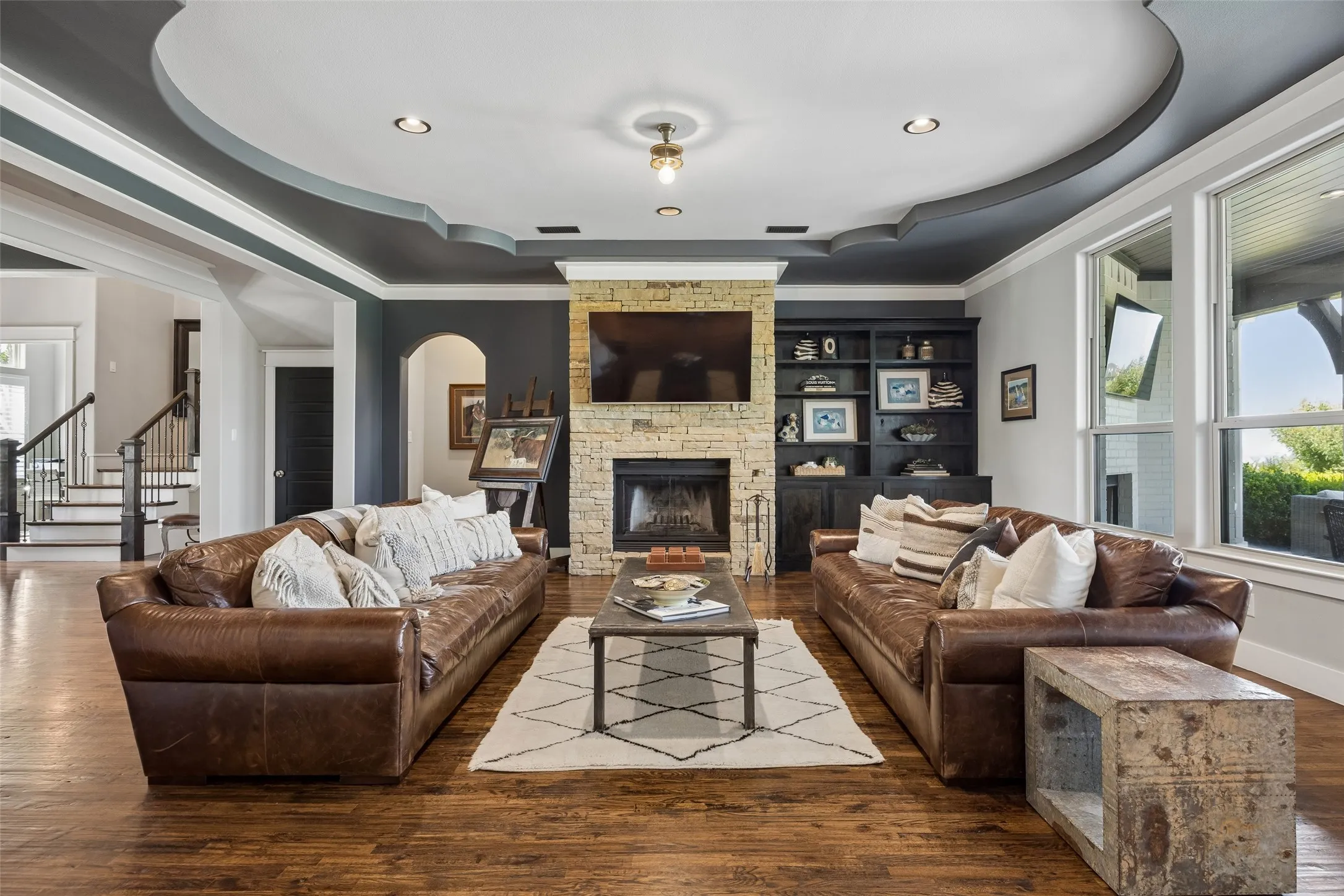 Single Family Residence For Sale in Parker County , 107 Brazos Court, Aledo, Texas 76008, 4 Bedroom, 5 Bathroom, 6 Garage spaces, 4,254 Sqft, built in 2015, mls#21309093, Real Estate Agent in Aledo, Homes For Sale in Parker county, Homes For Sale in Aledo, Realtor in Aledo Texas, Real Estate Brokerage Independent Realty Texas, Luminita Cordes Realtor
