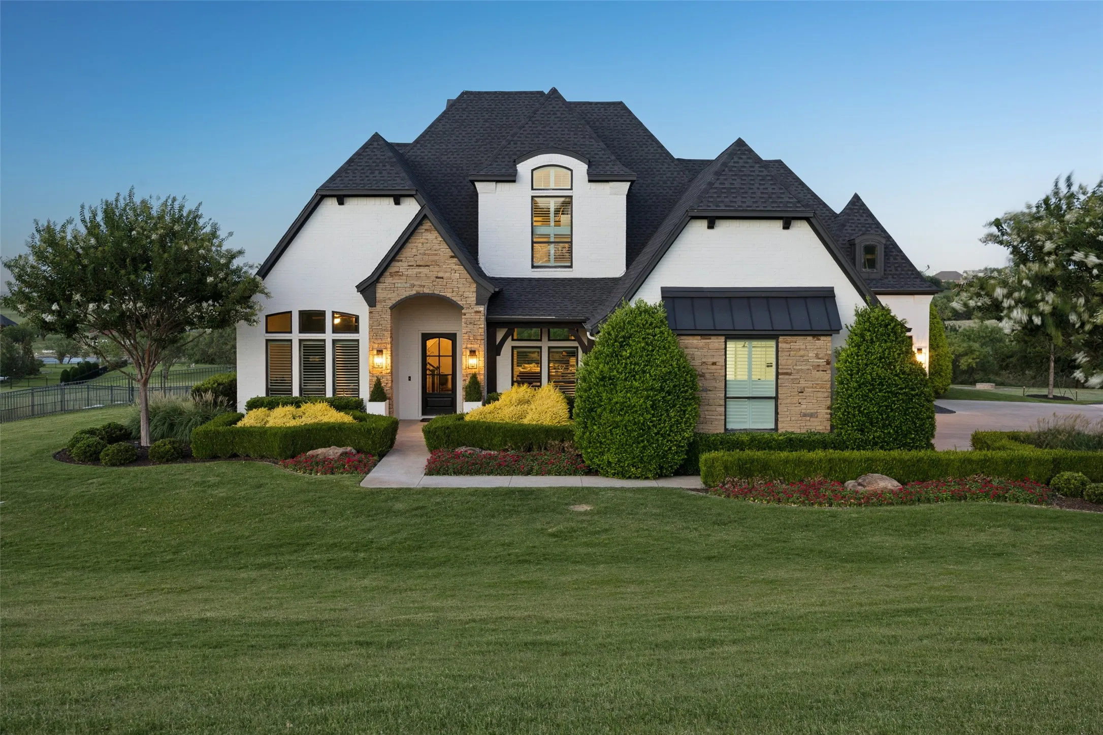 Single Family Residence For Sale in Parker County , 107 Brazos Court, Aledo, Texas 76008, 4 Bedroom, 5 Bathroom, 6 Garage spaces, 4,254 Sqft, built in 2015, mls#21309093, Real Estate Agent in Aledo, Homes For Sale in Parker county, Homes For Sale in Aledo, Realtor in Aledo Texas, Real Estate Brokerage Independent Realty Texas, Luminita Cordes Realtor