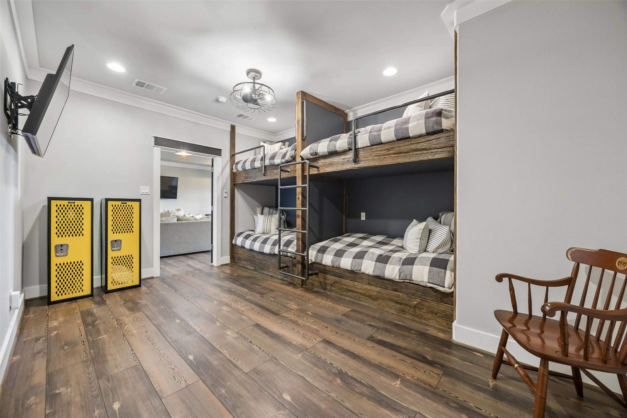 Single Family Residence For Sale in Parker County , 107 Brazos Court, Aledo, Texas 76008, 4 Bedroom, 5 Bathroom, 6 Garage spaces, 4,254 Sqft, built in 2015, mls#21309093, Real Estate Agent in Aledo, Homes For Sale in Parker county, Homes For Sale in Aledo, Realtor in Aledo Texas, Real Estate Brokerage Independent Realty Texas, Luminita Cordes Realtor