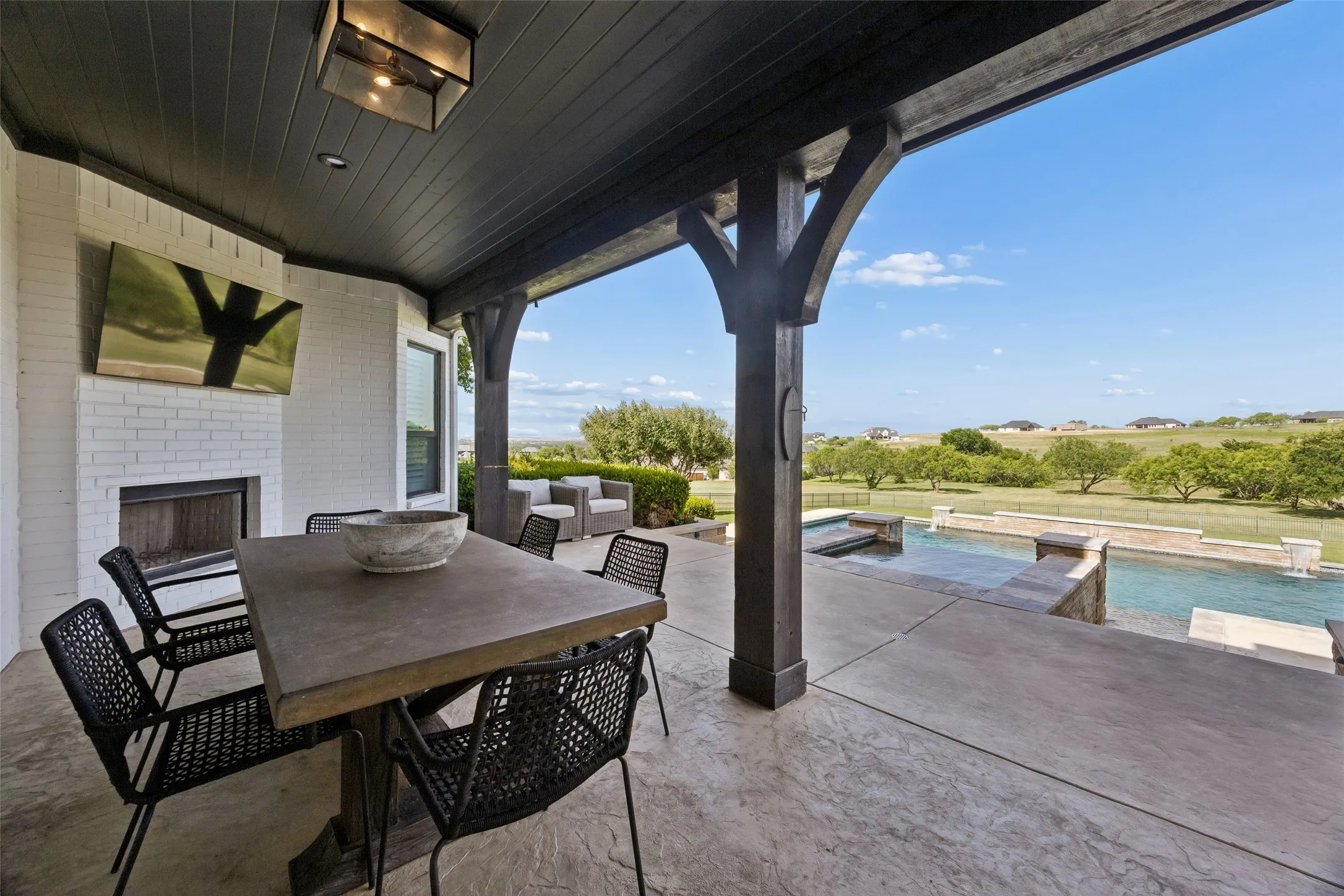 Single Family Residence For Sale in Parker County , 107 Brazos Court, Aledo, Texas 76008, 4 Bedroom, 5 Bathroom, 6 Garage spaces, 4,254 Sqft, built in 2015, mls#21309093, Real Estate Agent in Aledo, Homes For Sale in Parker county, Homes For Sale in Aledo, Realtor in Aledo Texas, Real Estate Brokerage Independent Realty Texas, Luminita Cordes Realtor