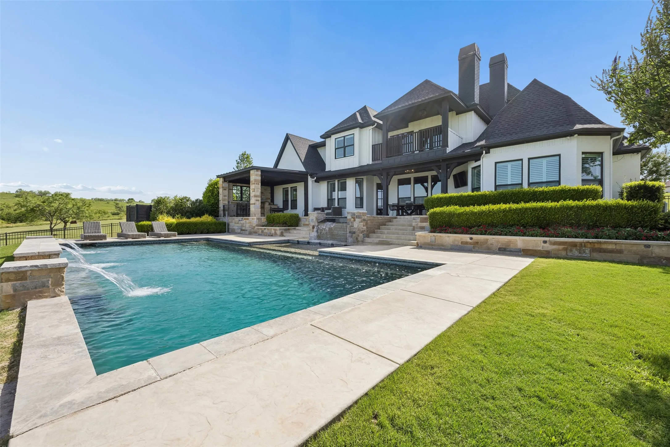 Single Family Residence For Sale in Parker County , 107 Brazos Court, Aledo, Texas 76008, 4 Bedroom, 5 Bathroom, 6 Garage spaces, 4,254 Sqft, built in 2015, mls#21309093, Real Estate Agent in Aledo, Homes For Sale in Parker county, Homes For Sale in Aledo, Realtor in Aledo Texas, Real Estate Brokerage Independent Realty Texas, Luminita Cordes Realtor