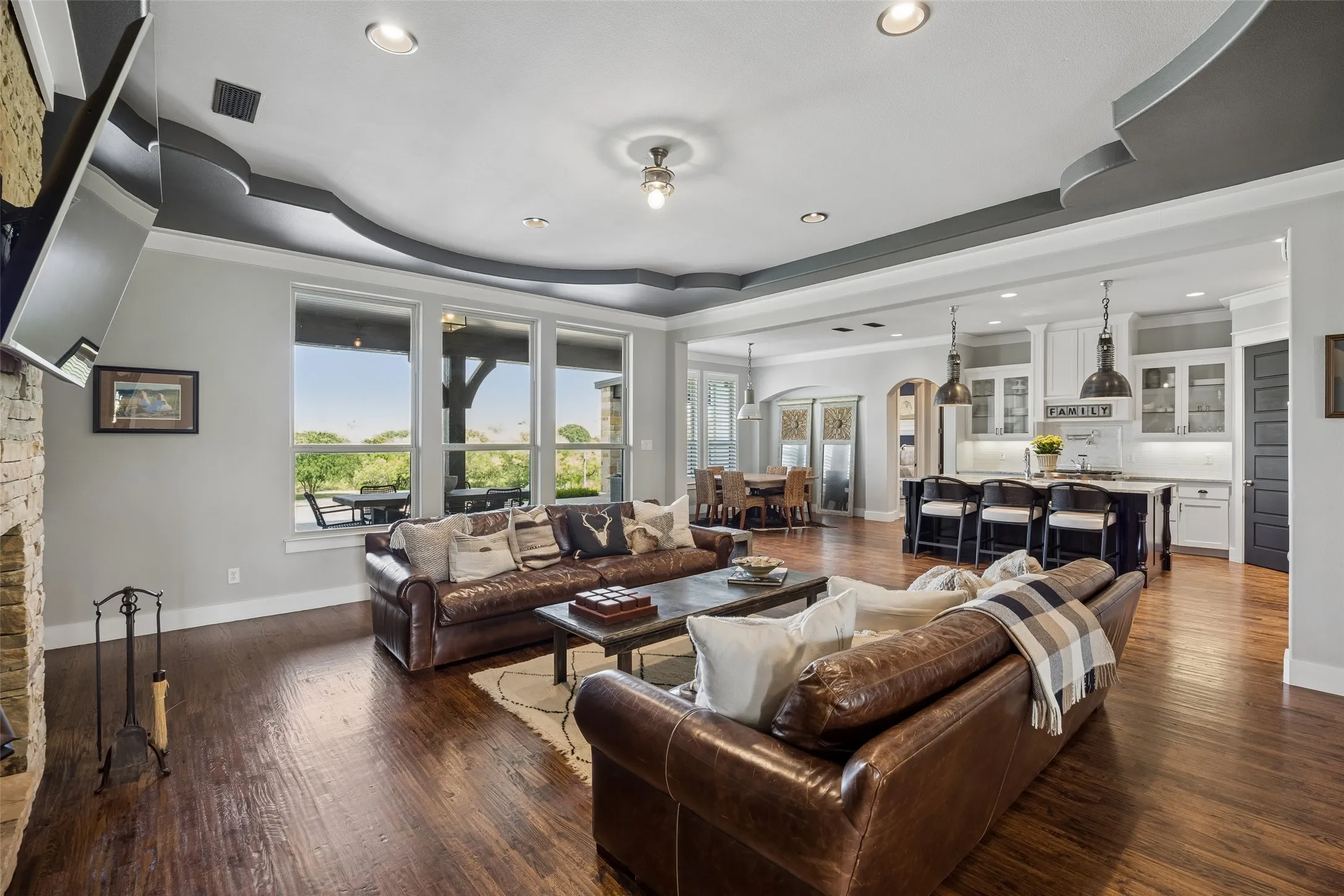 Single Family Residence For Sale in Parker County , 107 Brazos Court, Aledo, Texas 76008, 4 Bedroom, 5 Bathroom, 6 Garage spaces, 4,254 Sqft, built in 2015, mls#21309093, Real Estate Agent in Aledo, Homes For Sale in Parker county, Homes For Sale in Aledo, Realtor in Aledo Texas, Real Estate Brokerage Independent Realty Texas, Luminita Cordes Realtor